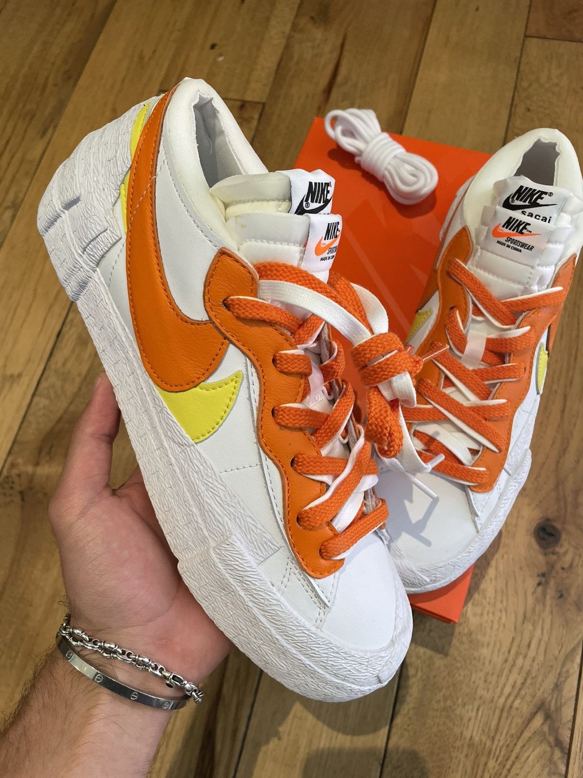 nike blazer low sacai magma orange