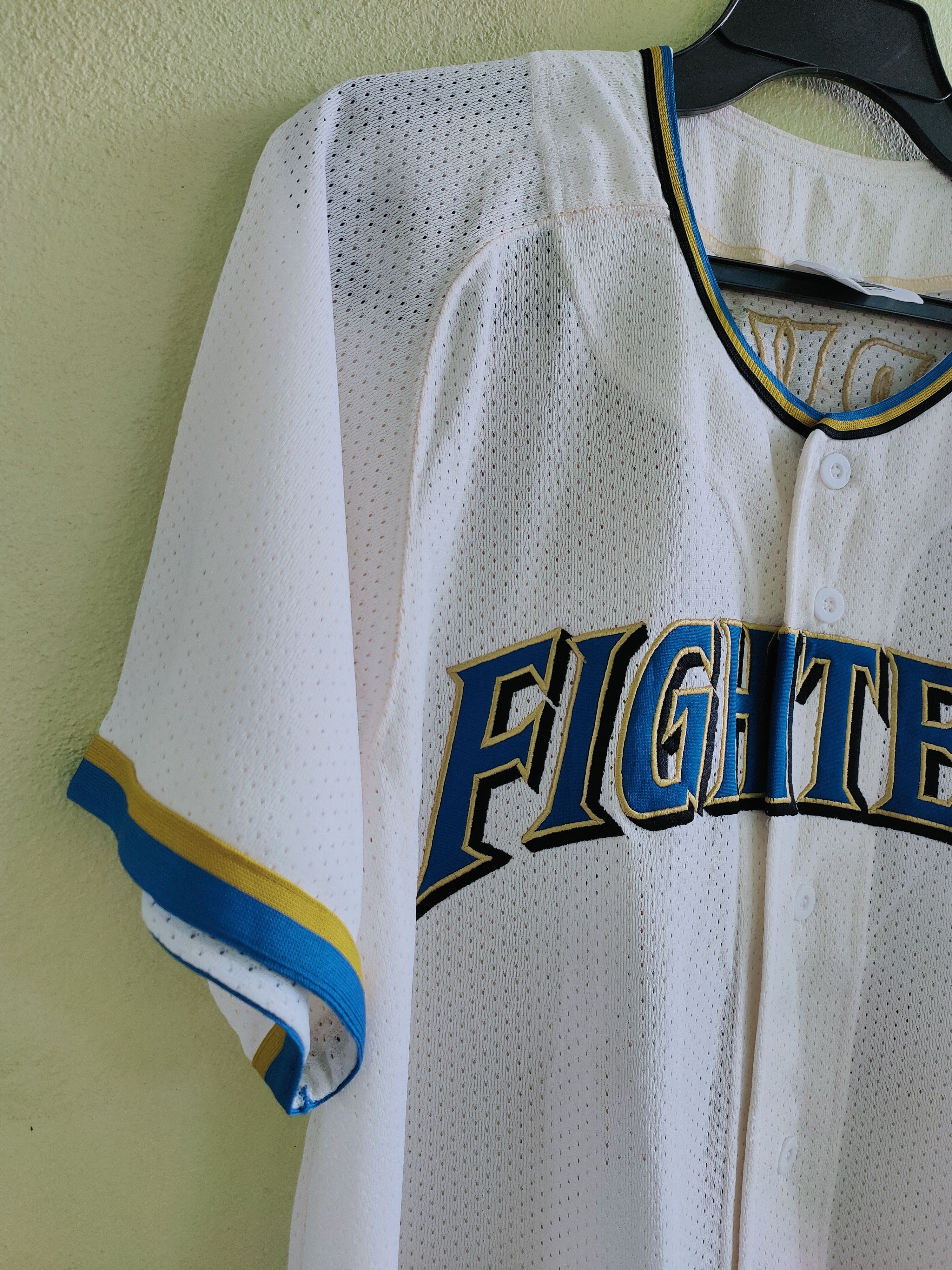 Japanese Brand Baseball jersey japanese club HOKKAIDO NIPPON-HAM FIGHTERS Size US L / EU 52-54 / 3 - 5 Thumbnail