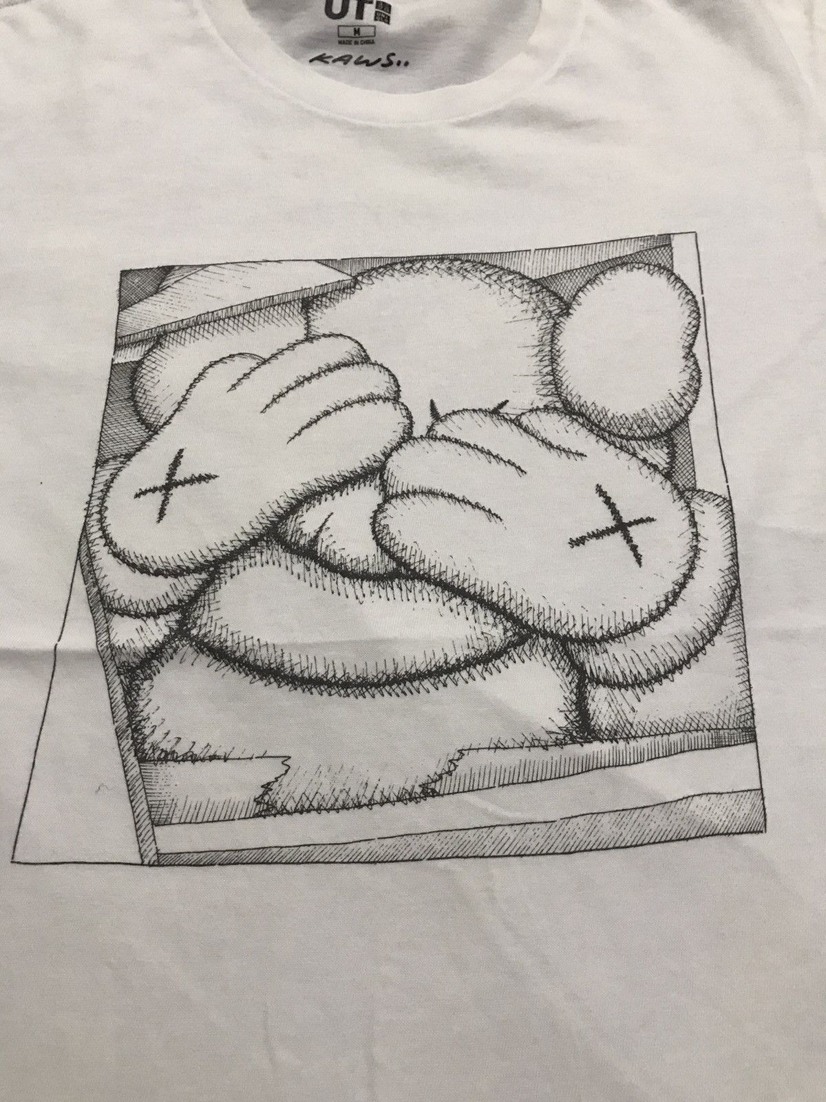 Japanese Brand × Kaws × Uniqlo Kaws by Uniqlo Big Logo Shirt Size US M / EU 48-50 / 2 - 2 Thumbnail