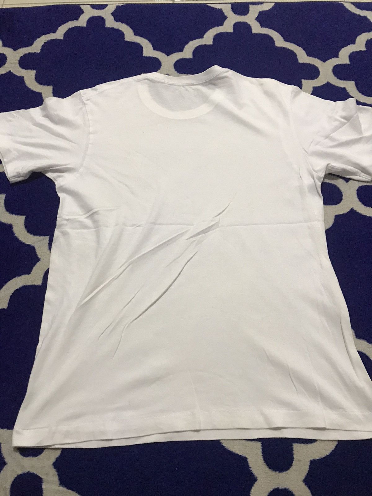 Japanese Brand × Kaws × Uniqlo Kaws by Uniqlo Big Logo Shirt Size US M / EU 48-50 / 2 - 5 Thumbnail