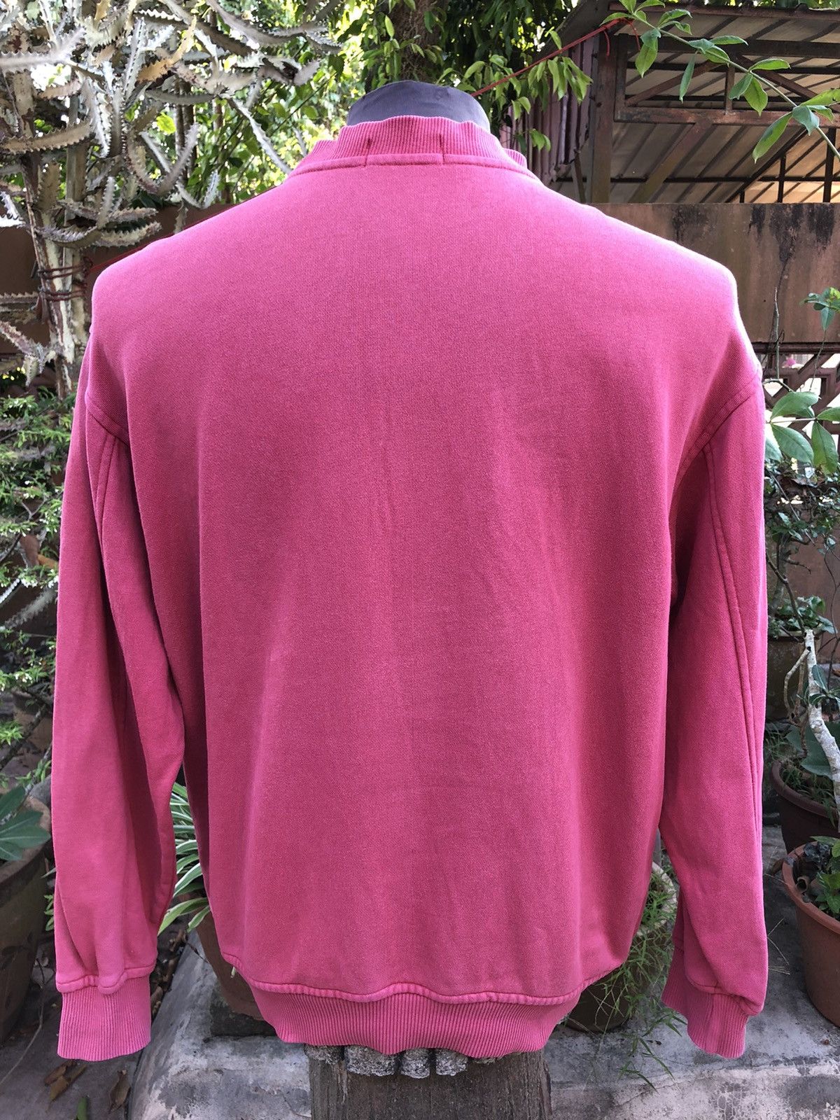 Designer Vintage Distressed Valentino Multicolour Logo Sweatshirt Size US L / EU 52-54 / 3 - 5 Thumbnail