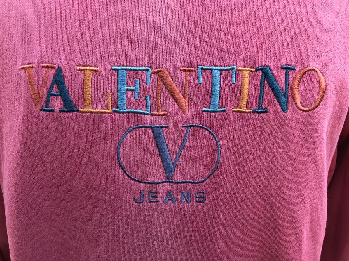 Designer Vintage Distressed Valentino Multicolour Logo Sweatshirt Size US L / EU 52-54 / 3 - 2 Thumbnail