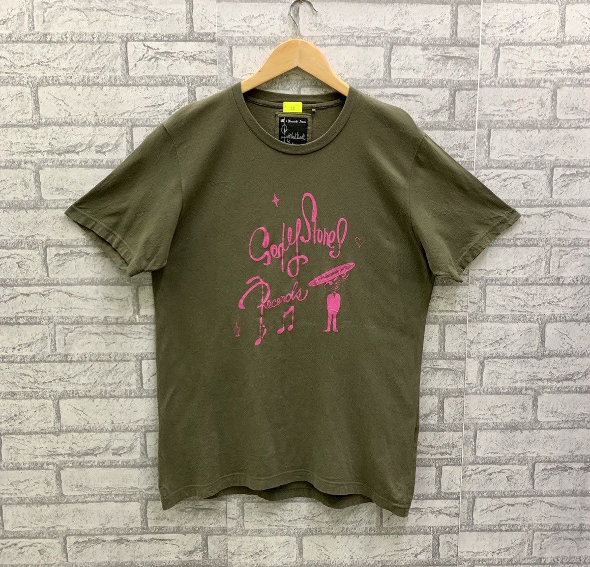 Anime Kenichi Asai Sexy Stone Records X Uniqlo T-shirts Size US XL / EU 56 / 4 - 1 Thumbnail