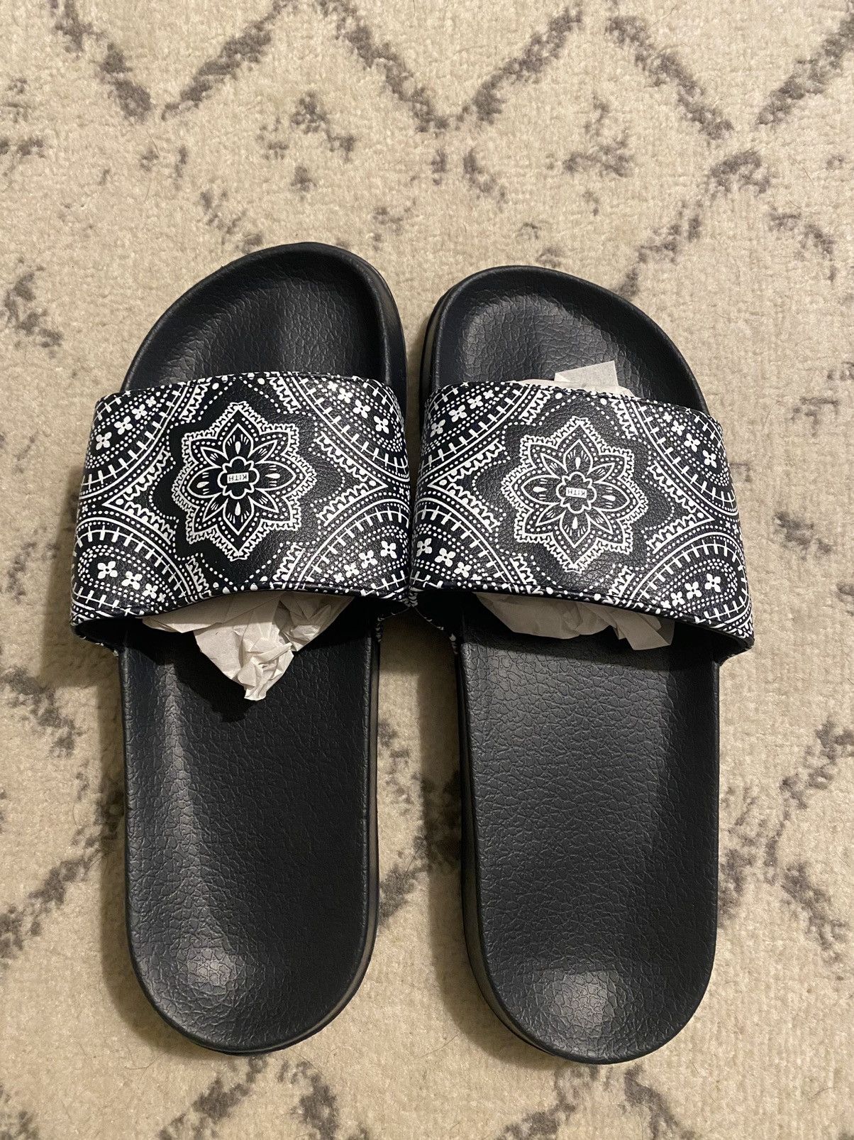 Kith Kith Paisley Bandana Slip On Slides 2021 | Grailed