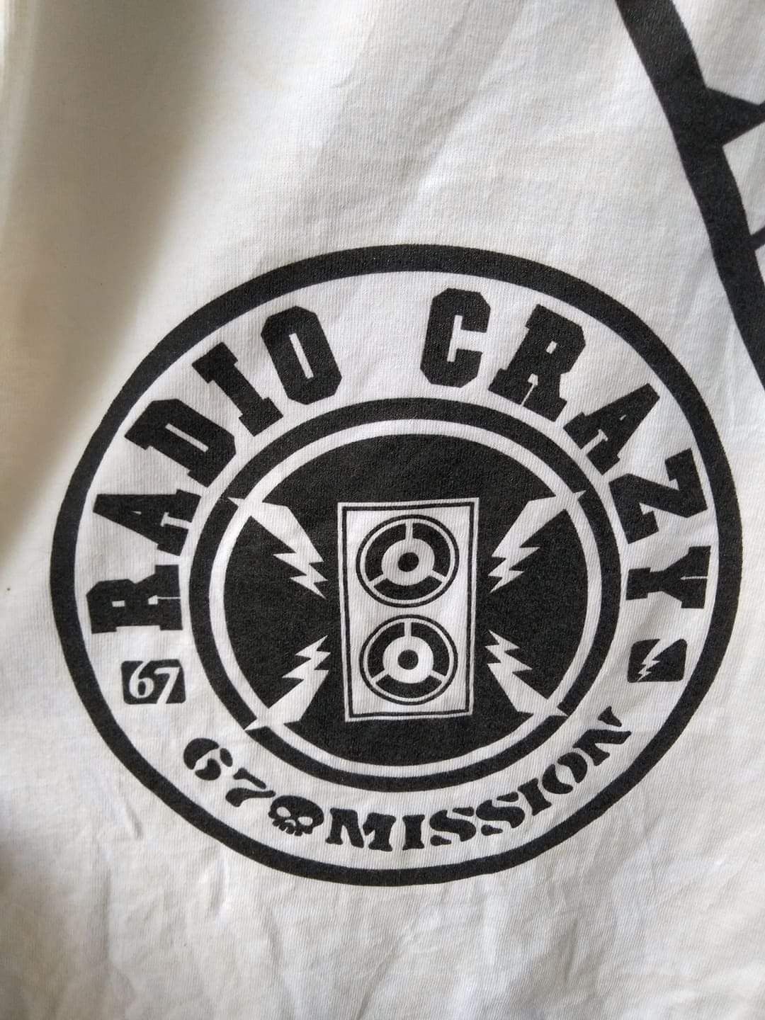 Japanese Brand Y2K 67 MISSION RADIO CRAZY FM802 JAPANESE DESIGNER TEE Size US XL / EU 56 / 4 - 5 Thumbnail