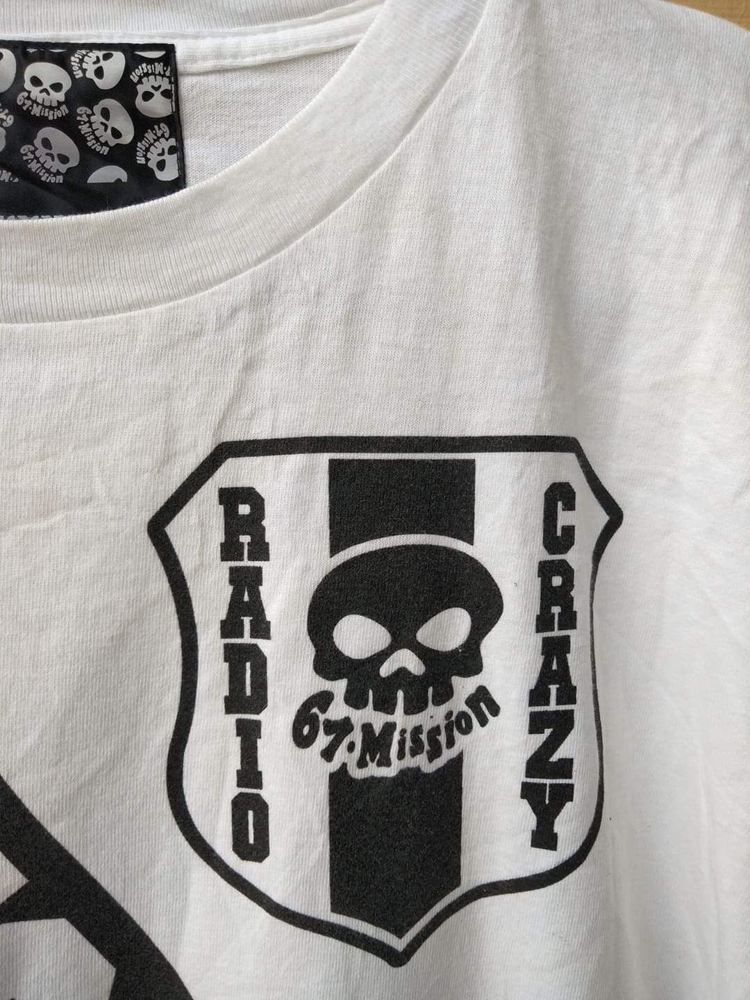 Japanese Brand Y2K 67 MISSION RADIO CRAZY FM802 JAPANESE DESIGNER TEE Size US XL / EU 56 / 4 - 6 Thumbnail