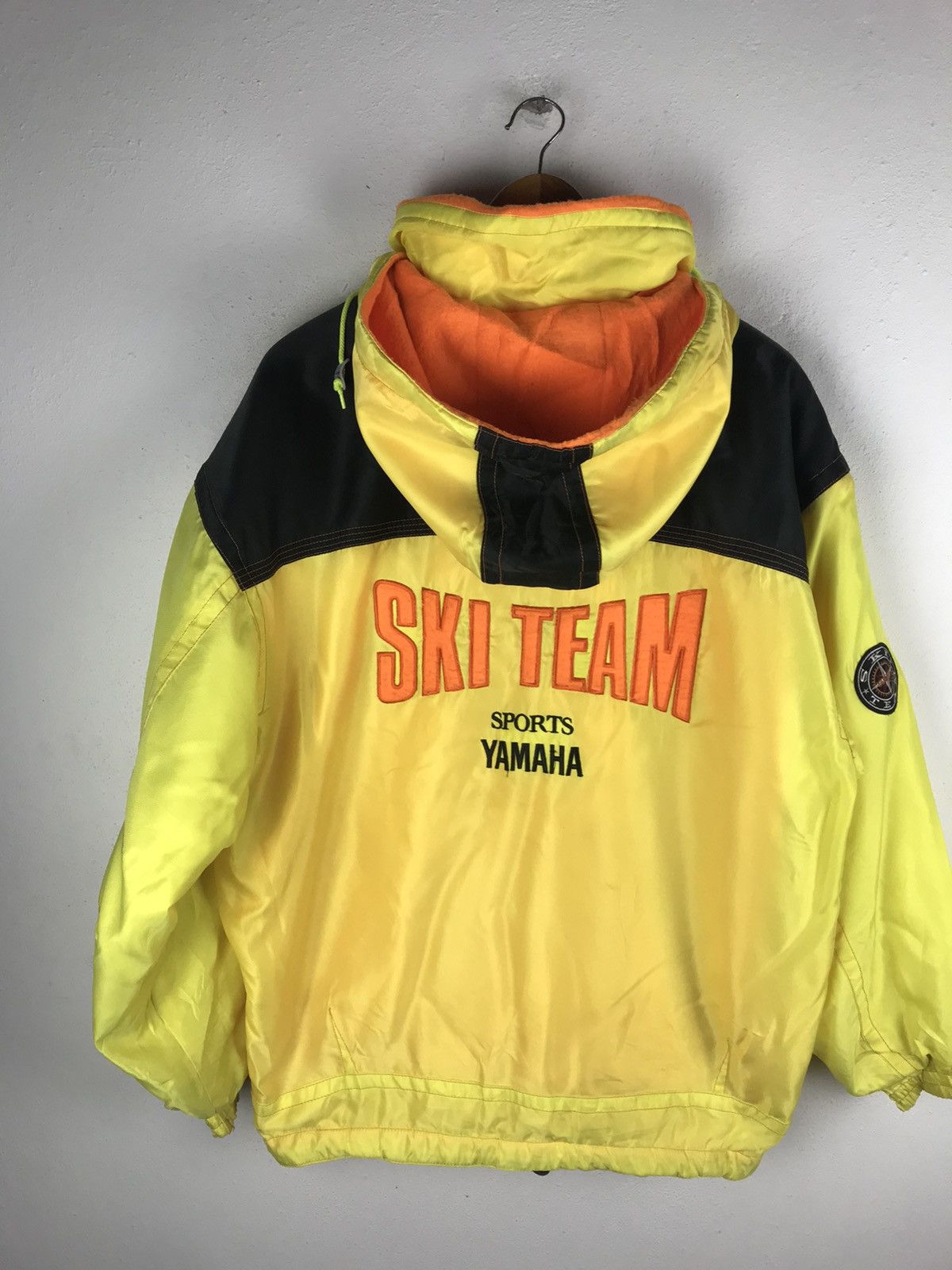 Yamaha Vintage Yamaha Ski Team Jacket -Bold Yellow Retro Sportswear Size US L / EU 52-54 / 3 - 4 Thumbnail