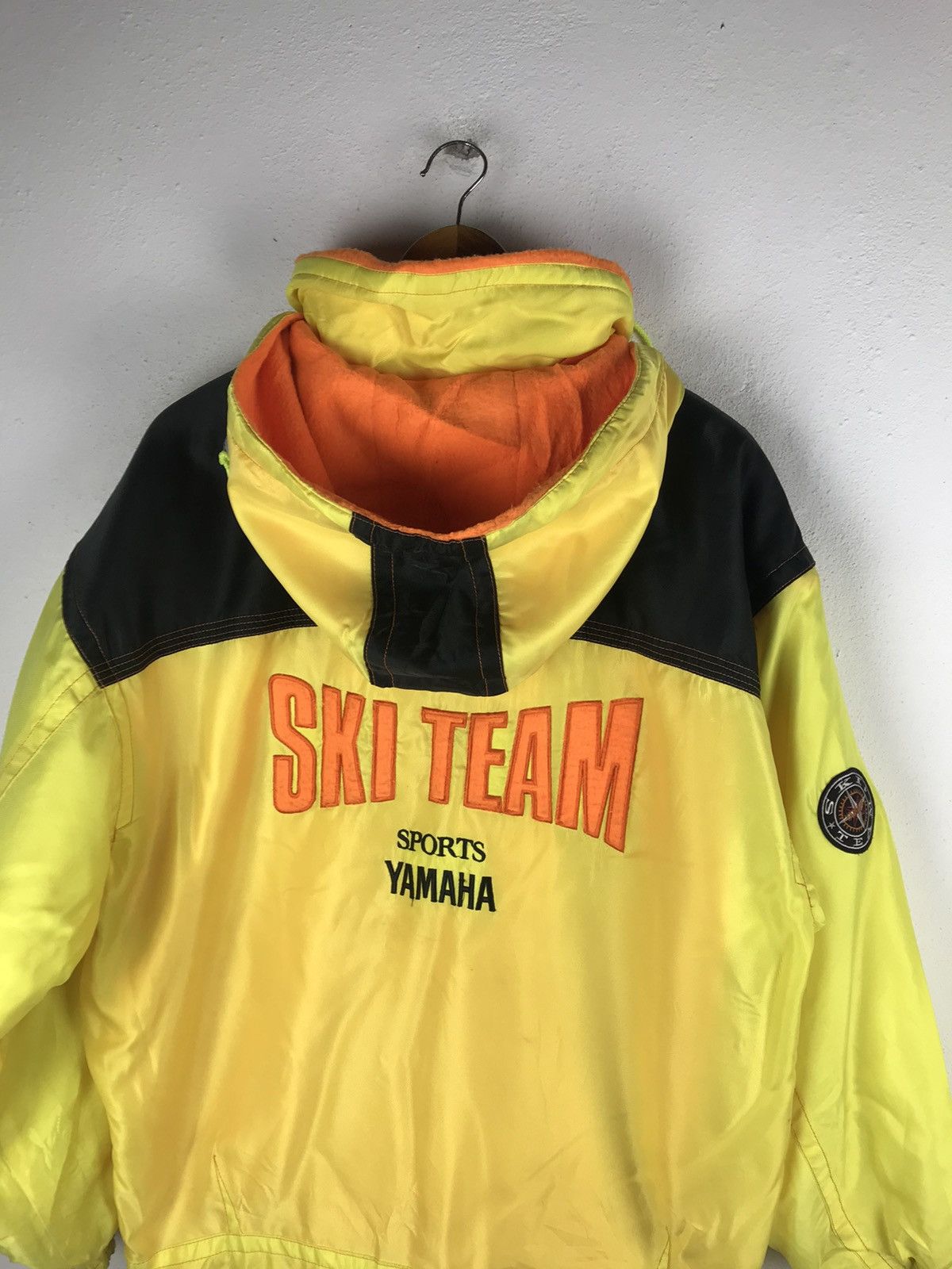 Yamaha Vintage Yamaha Ski Team Jacket -Bold Yellow Retro Sportswear Size US L / EU 52-54 / 3 - 5 Thumbnail