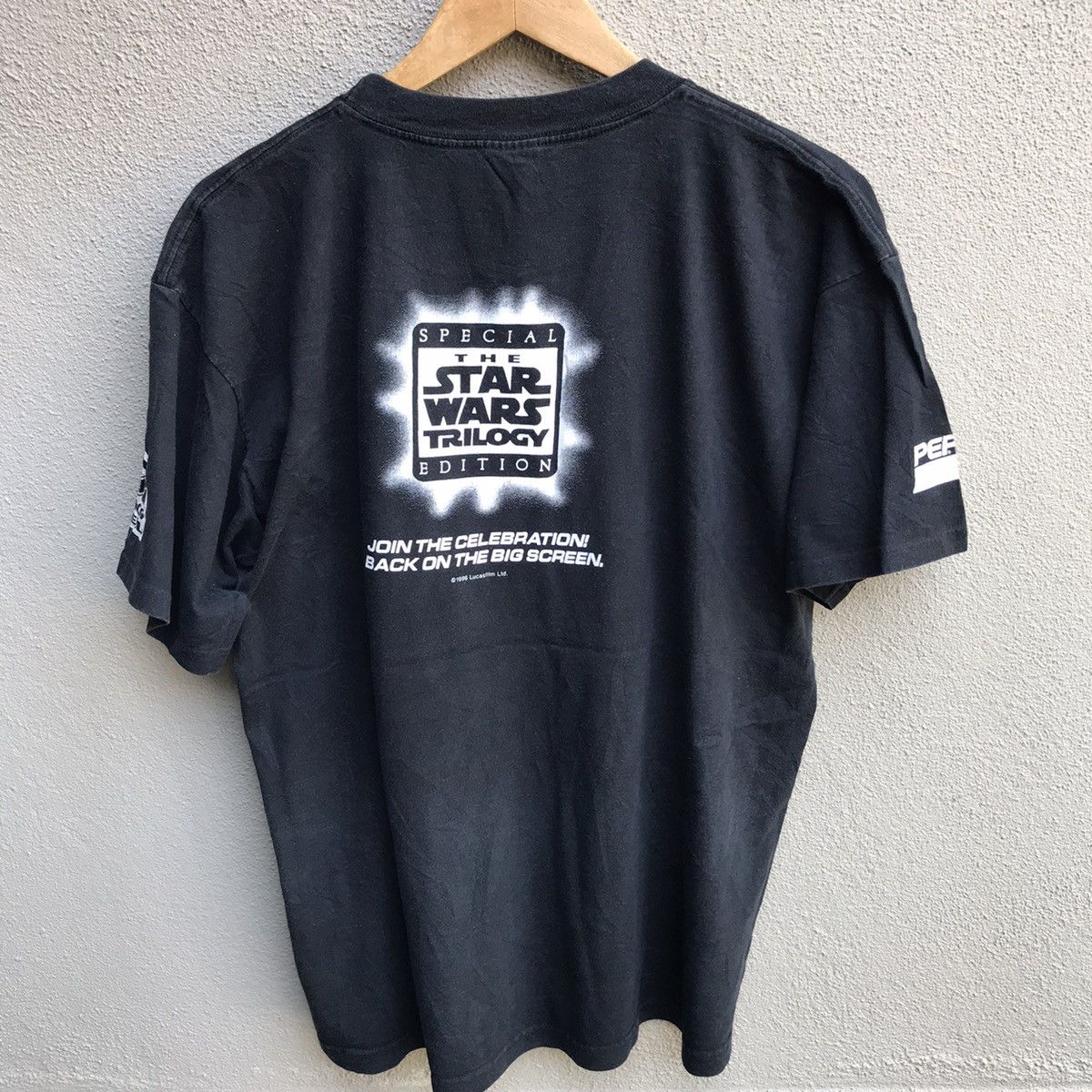 Vintage Vintage STAR WARS movie darth vader promo tee Size US XL / EU 56 / 4 - 3 Thumbnail