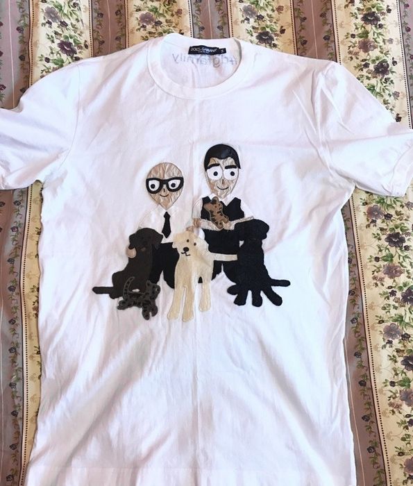 Dolce and gabbana family hotsell t shirt