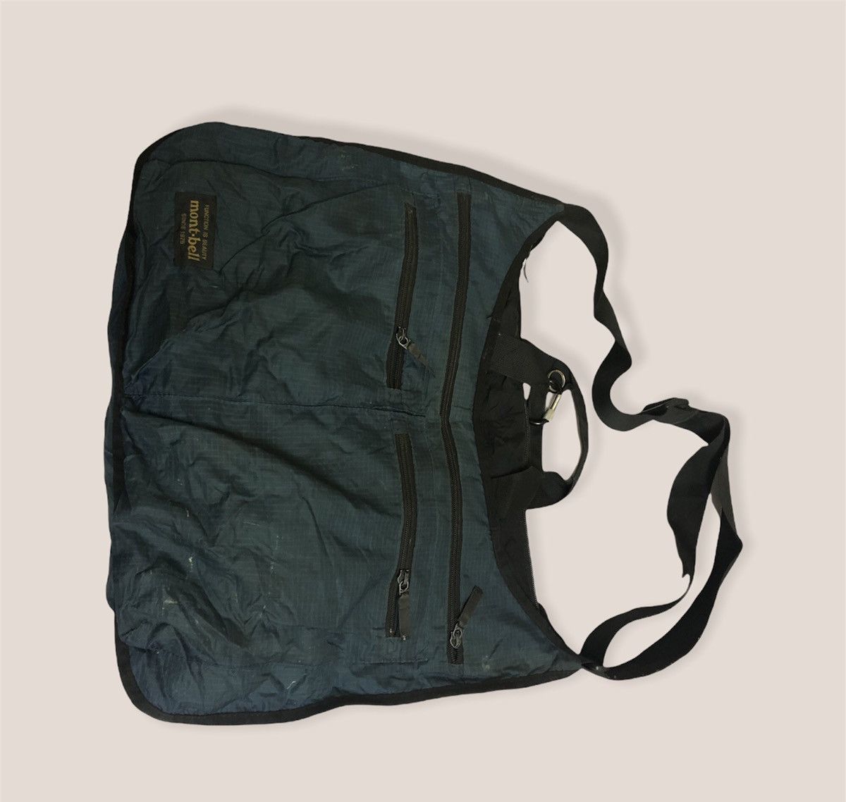Montbell Vintage Montbell Sling Bag Streetwear Size ONE SIZE - 4 Thumbnail