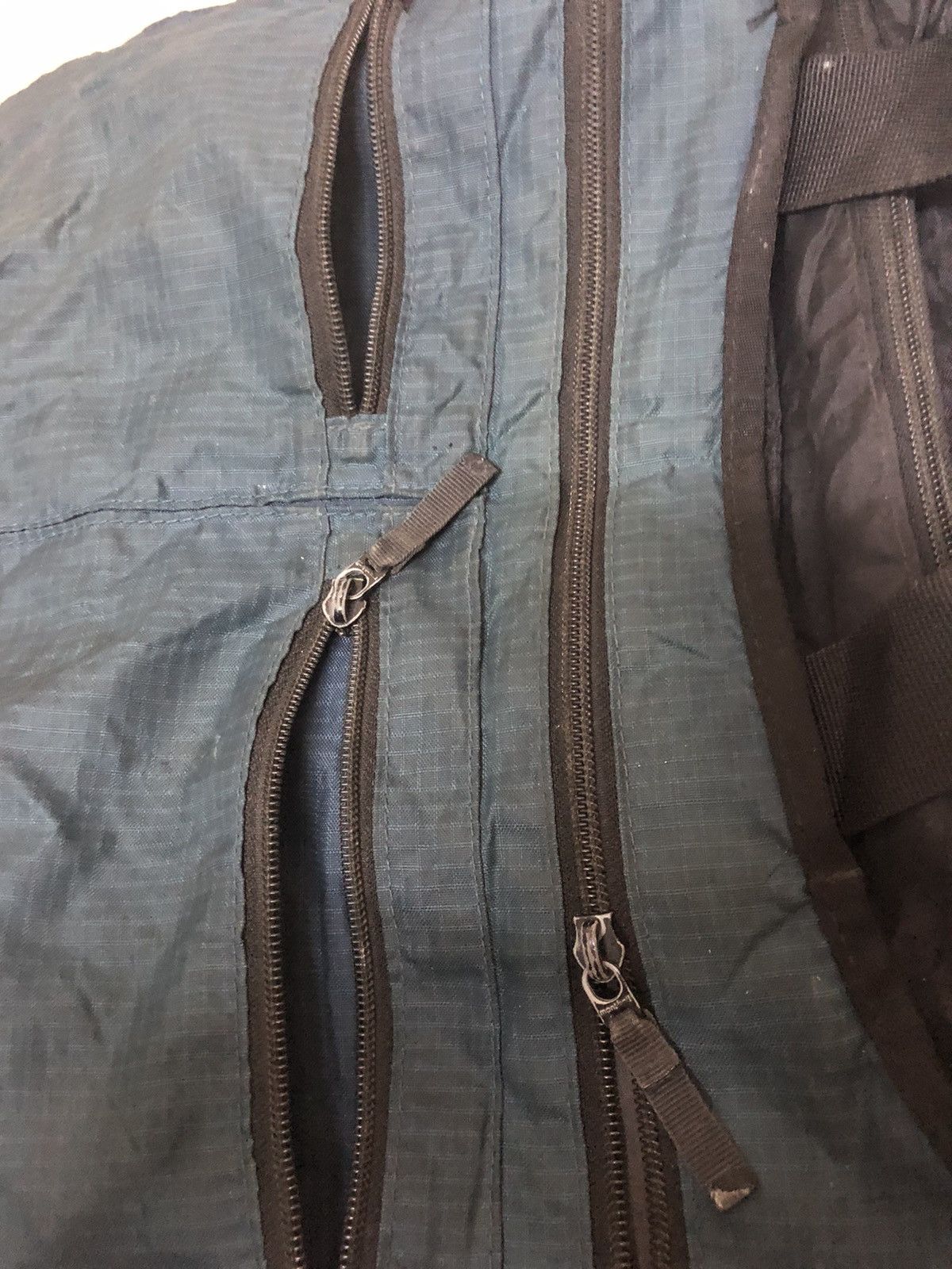 Montbell Vintage Montbell Sling Bag Streetwear Size ONE SIZE - 10 Thumbnail