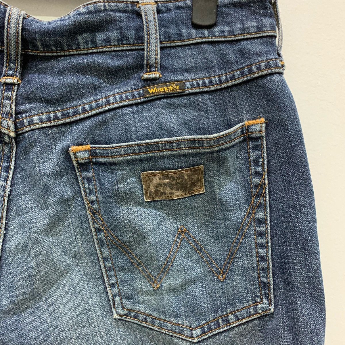 Japanese Brand × Vintage × Wrangler WRANGLER Jeans Size US 34 / EU 50 - 8 Thumbnail