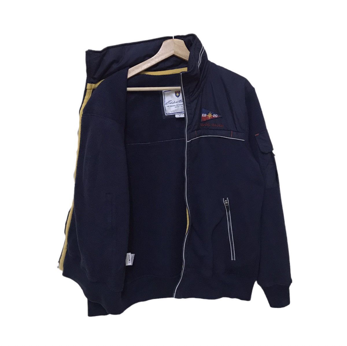 Eddie Bauer Vintage Eddie Bauer Sweater Jacket Small Pocket Nice Design Size US M / EU 48-50 / 2 - 1 Thumbnail
