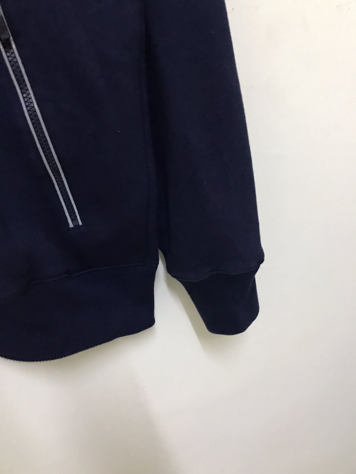 Eddie Bauer Vintage Eddie Bauer Sweater Jacket Small Pocket Nice Design Size US M / EU 48-50 / 2 - 10 Thumbnail