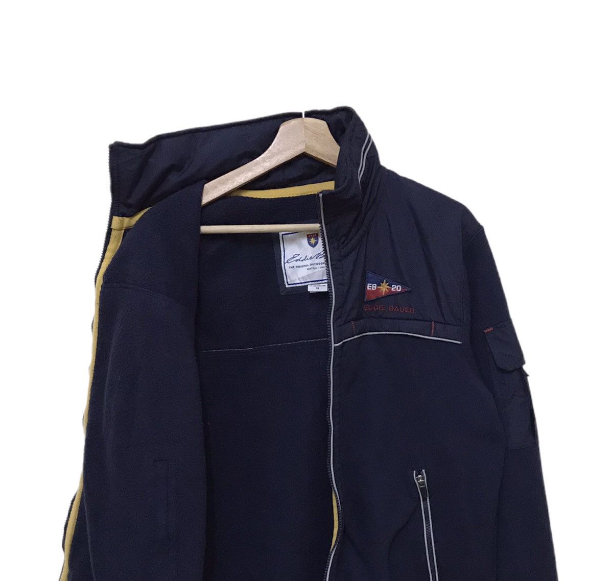 Eddie Bauer Vintage Eddie Bauer Sweater Jacket Small Pocket Nice Design Size US M / EU 48-50 / 2 - 2 Thumbnail