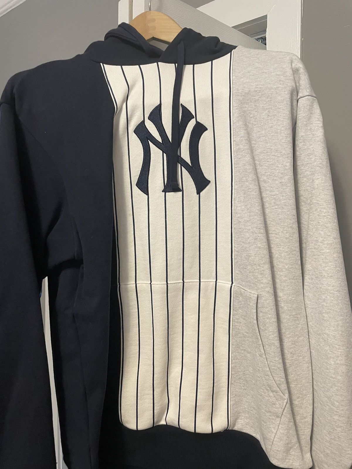 bargain sale Kith X Yankees hoodie xs | www.fcbsudan.com