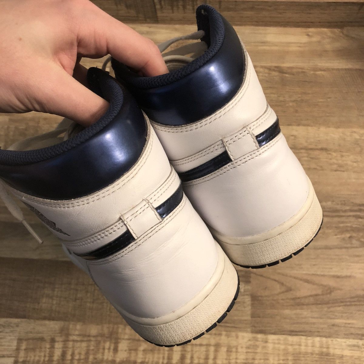 Jordan Brand FINAL DROP: 2016 Air Jordan 1 Retro High OG Metallic Blue Size US 10 / EU 43 - 11 Thumbnail