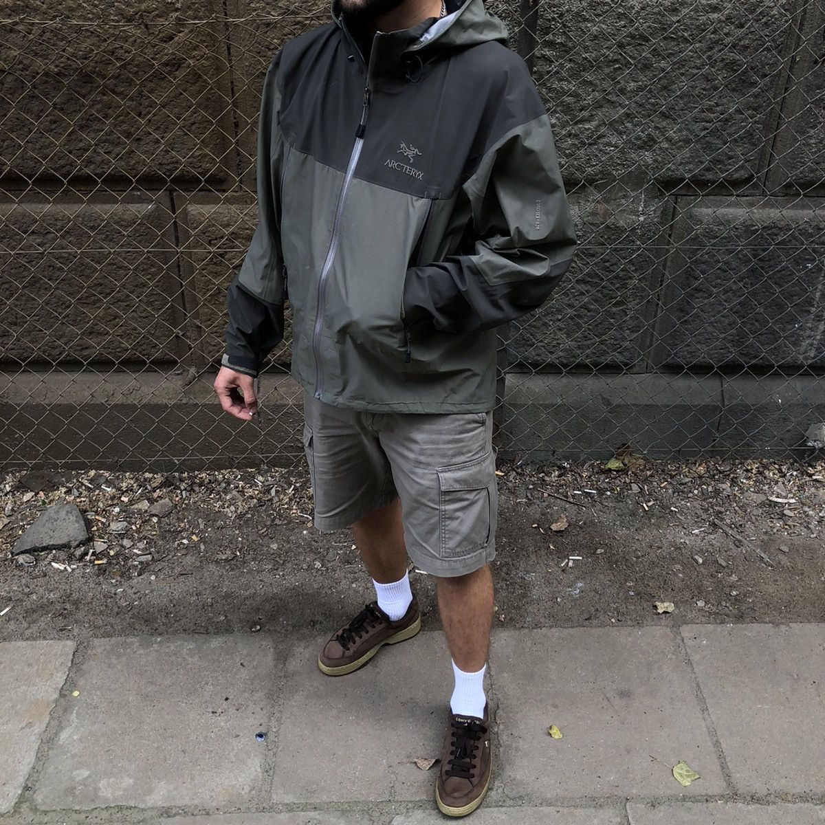 Arc'Teryx Arcteryx gore tex khaki travis scott light jacket | Grailed