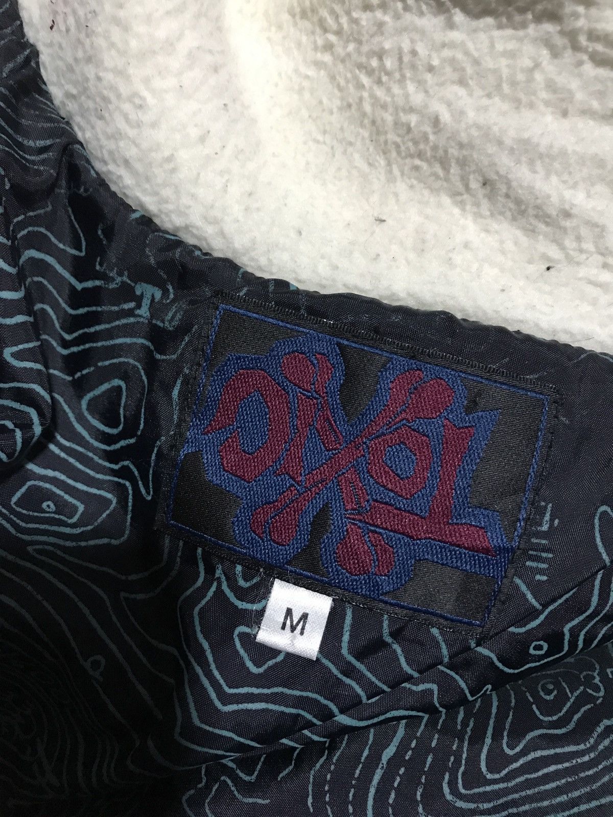 Japanese Brand VINTAGE TOXIC JAPANESE STREET FASHION JACKET FLEECE FABRIC Size US L / EU 52-54 / 3 - 6 Thumbnail