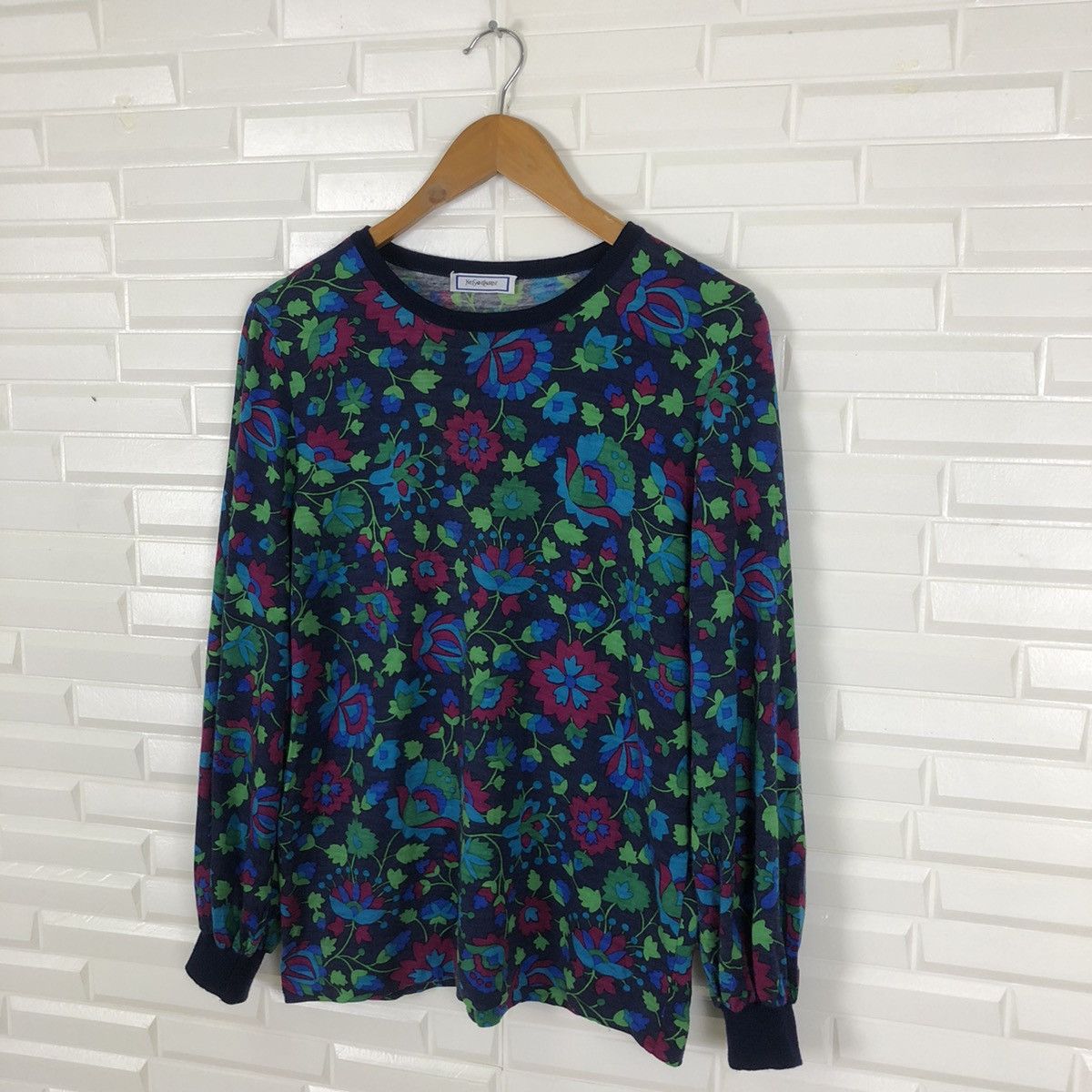 Vintage × Yves Saint Laurent YVES SAINT LAUREN KNITWEAR MULTICALOUR FLORAL Size US M / EU 48-50 / 2 - 3 Thumbnail
