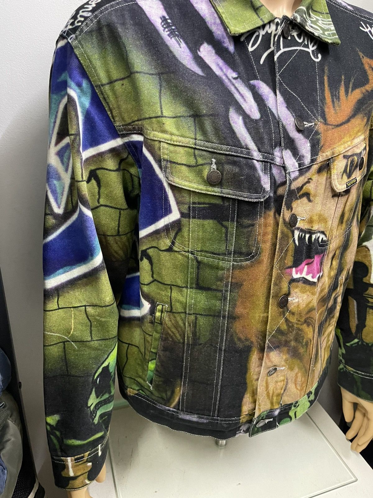 Supreme FW18 Supreme Lion’s Den Denim Trucker Jacket Multicolour Size US M / EU 48-50 / 2 - 6 Thumbnail