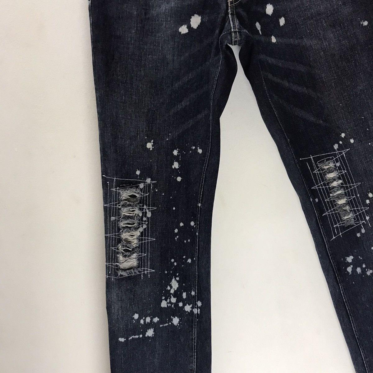 Japanese Brand Japanese Brand CUSTOM CULTURE Distressed Denim Jeans Size US 31 - 6 Thumbnail