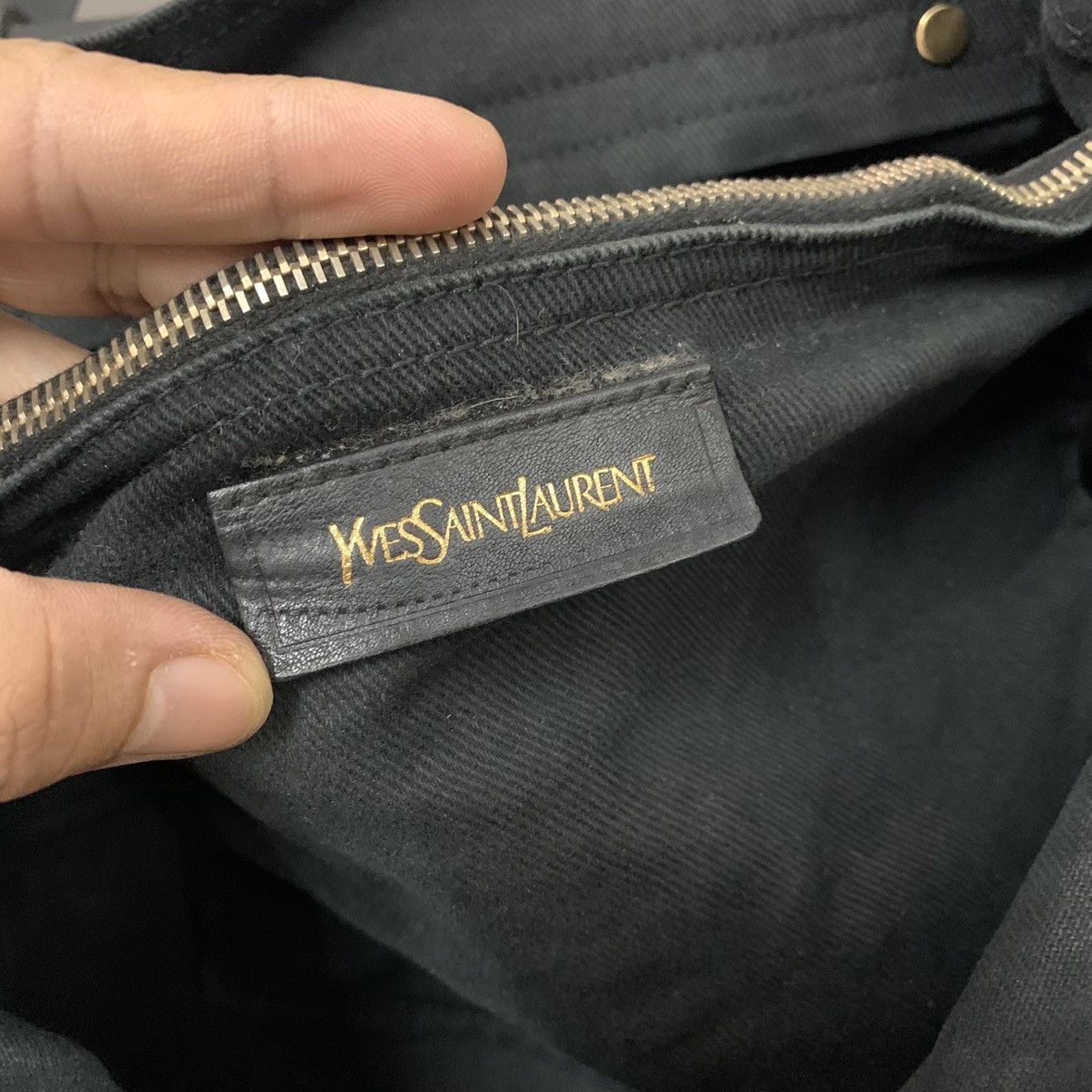 Yves Saint Laurent Yves Saint Laurent Ysl Muse Canvas Handbag Size ONE SIZE - 15 Thumbnail