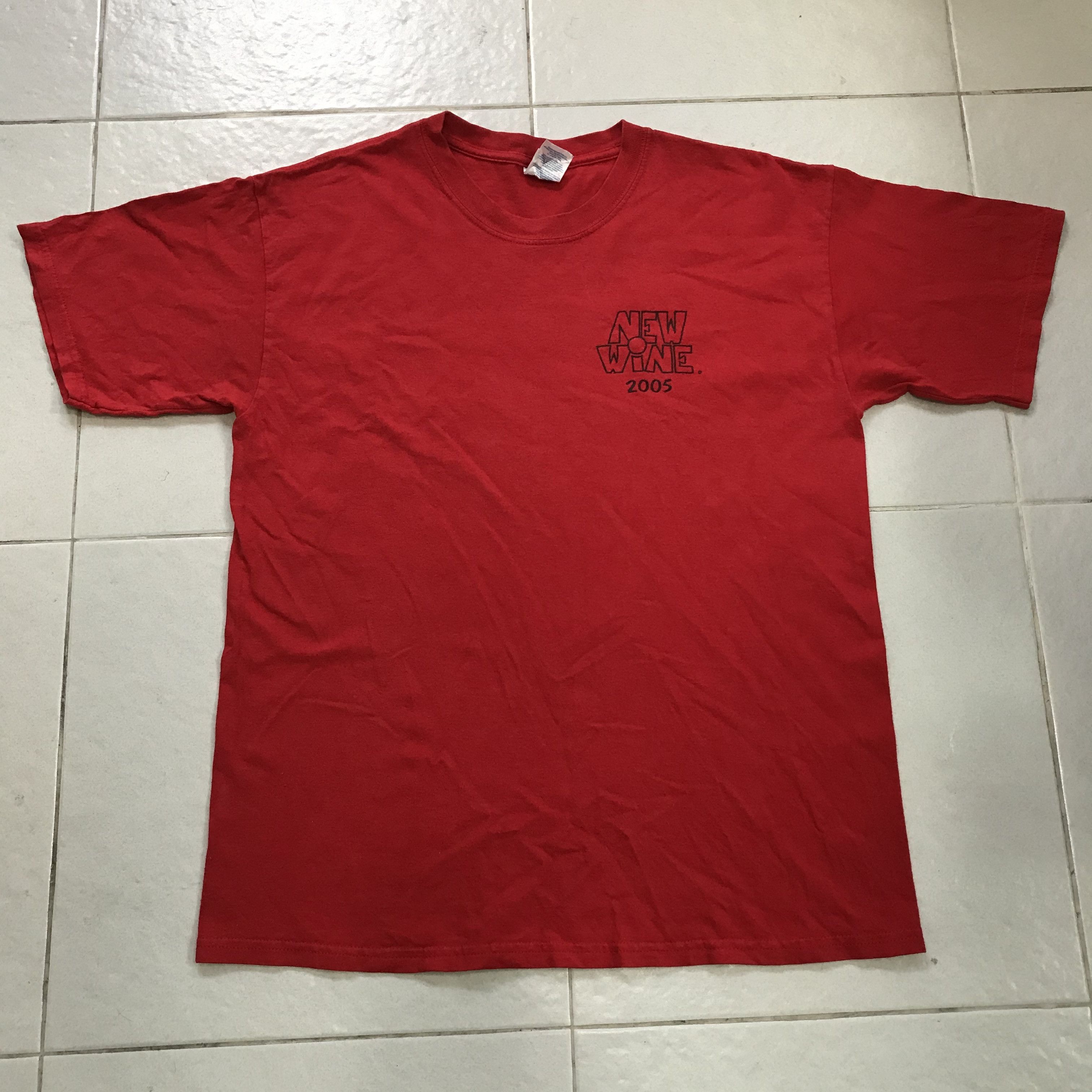 Vintage Vtg Les Miserables School Edition New Wine 2005 Tee Shirt Size US L / EU 52-54 / 3 - 5 Thumbnail