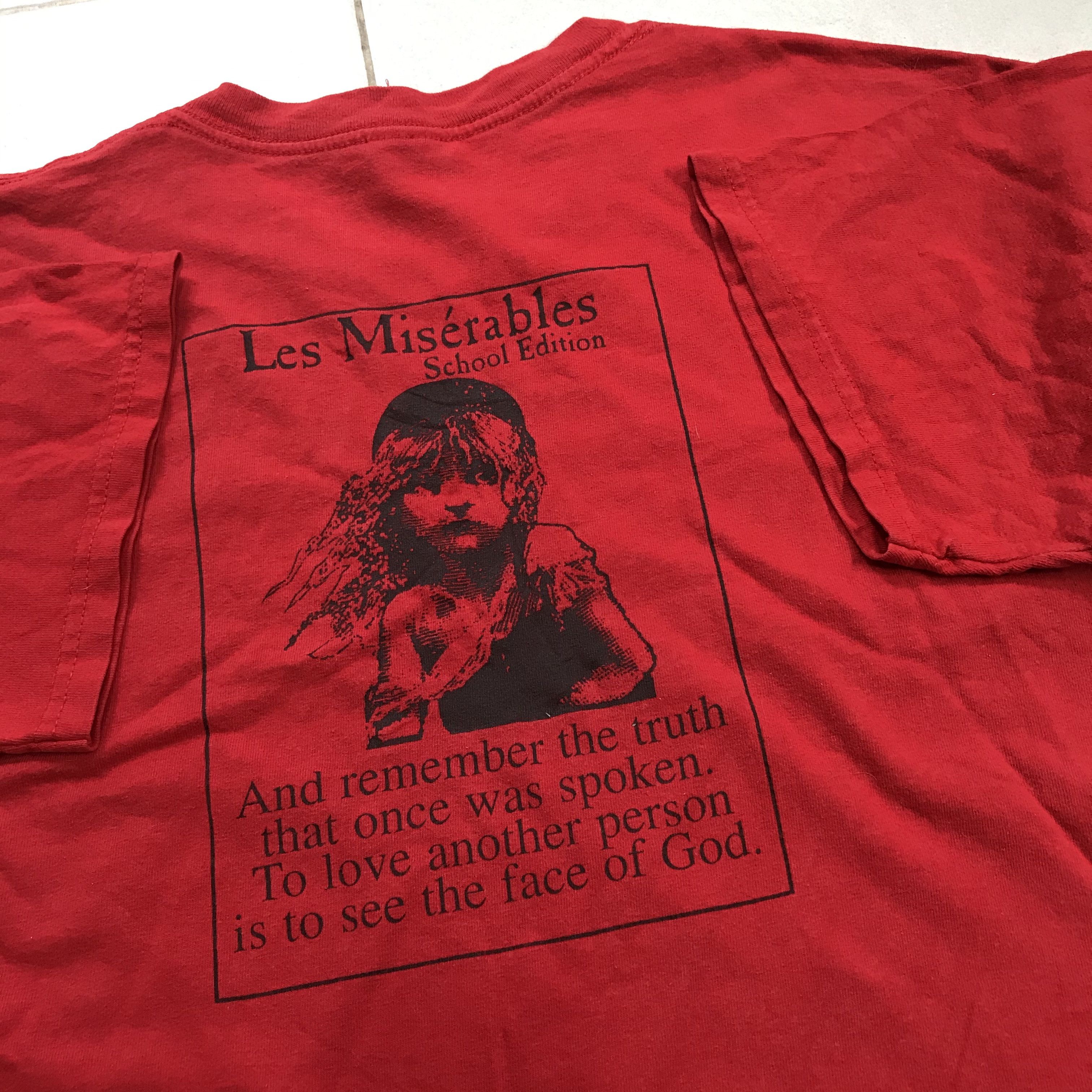 Vintage Vtg Les Miserables School Edition New Wine 2005 Tee Shirt Size US L / EU 52-54 / 3 - 2 Thumbnail