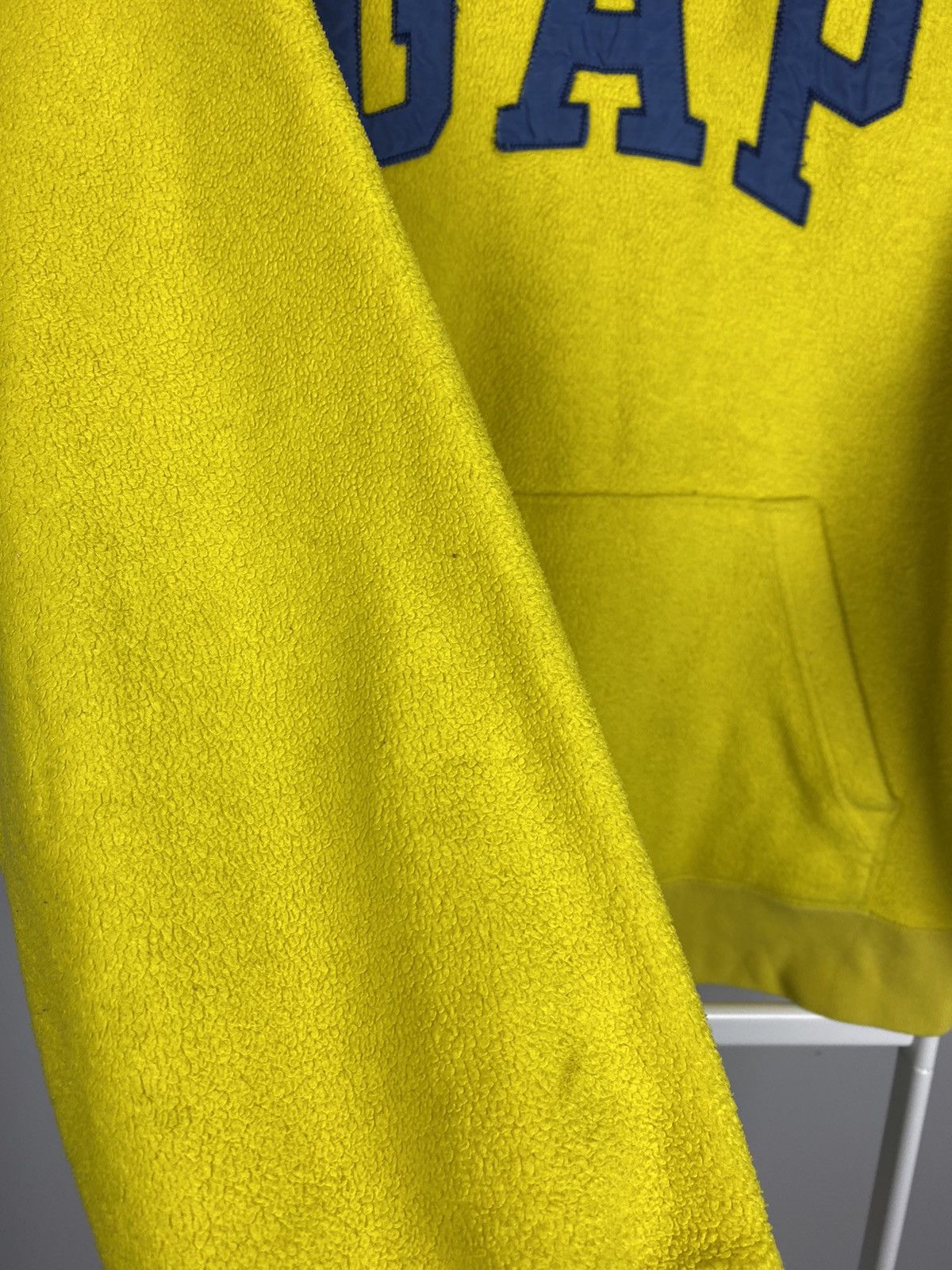 Gap × Vintage Gap vintage big logo spell out blue yellow fleece hoodie Size US S / EU 44-46 / 1 - 7 Thumbnail