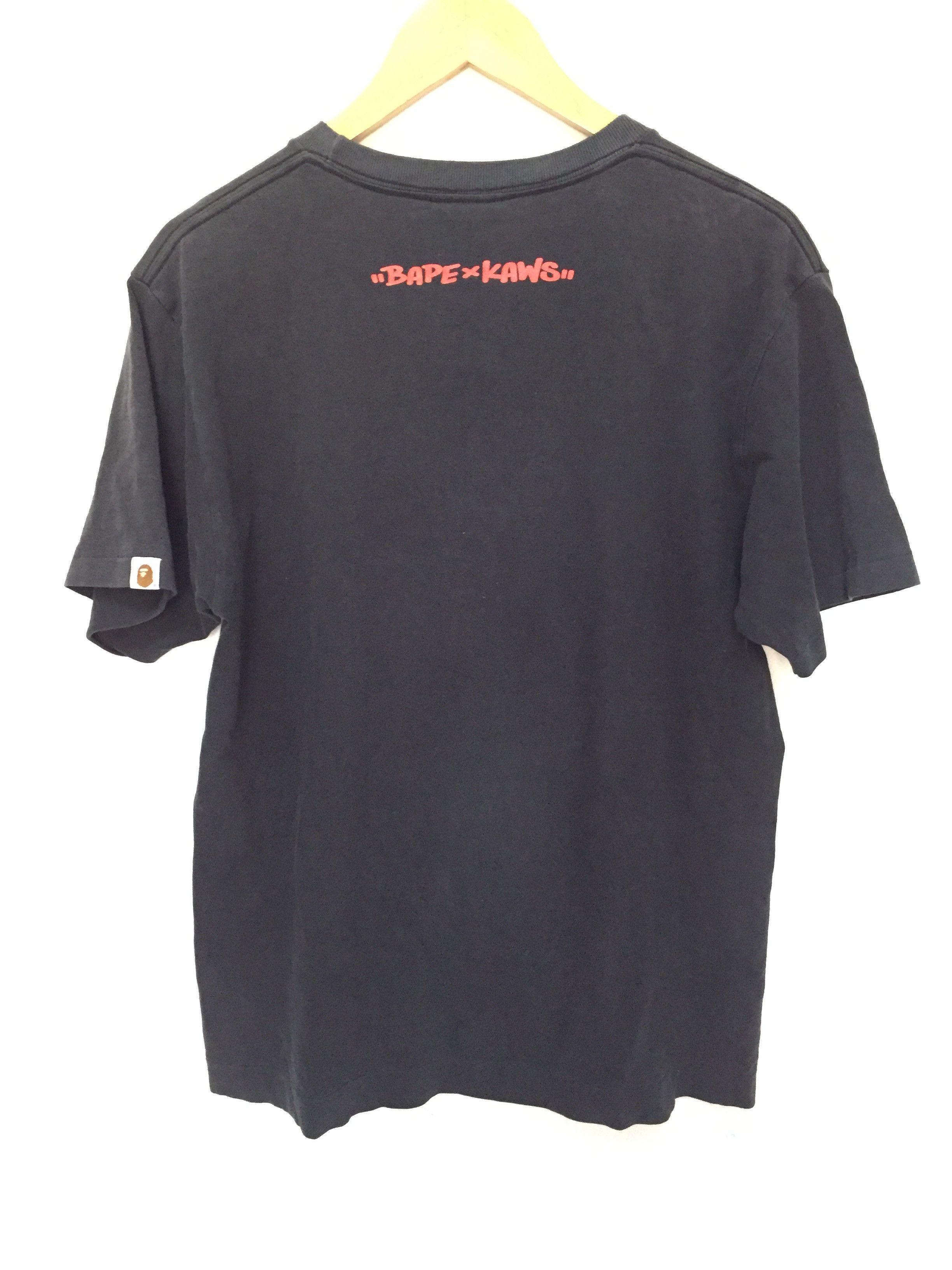 Bape × Kaws 2005 Bape kaws tee Size US M / EU 48-50 / 2 - 6 Thumbnail