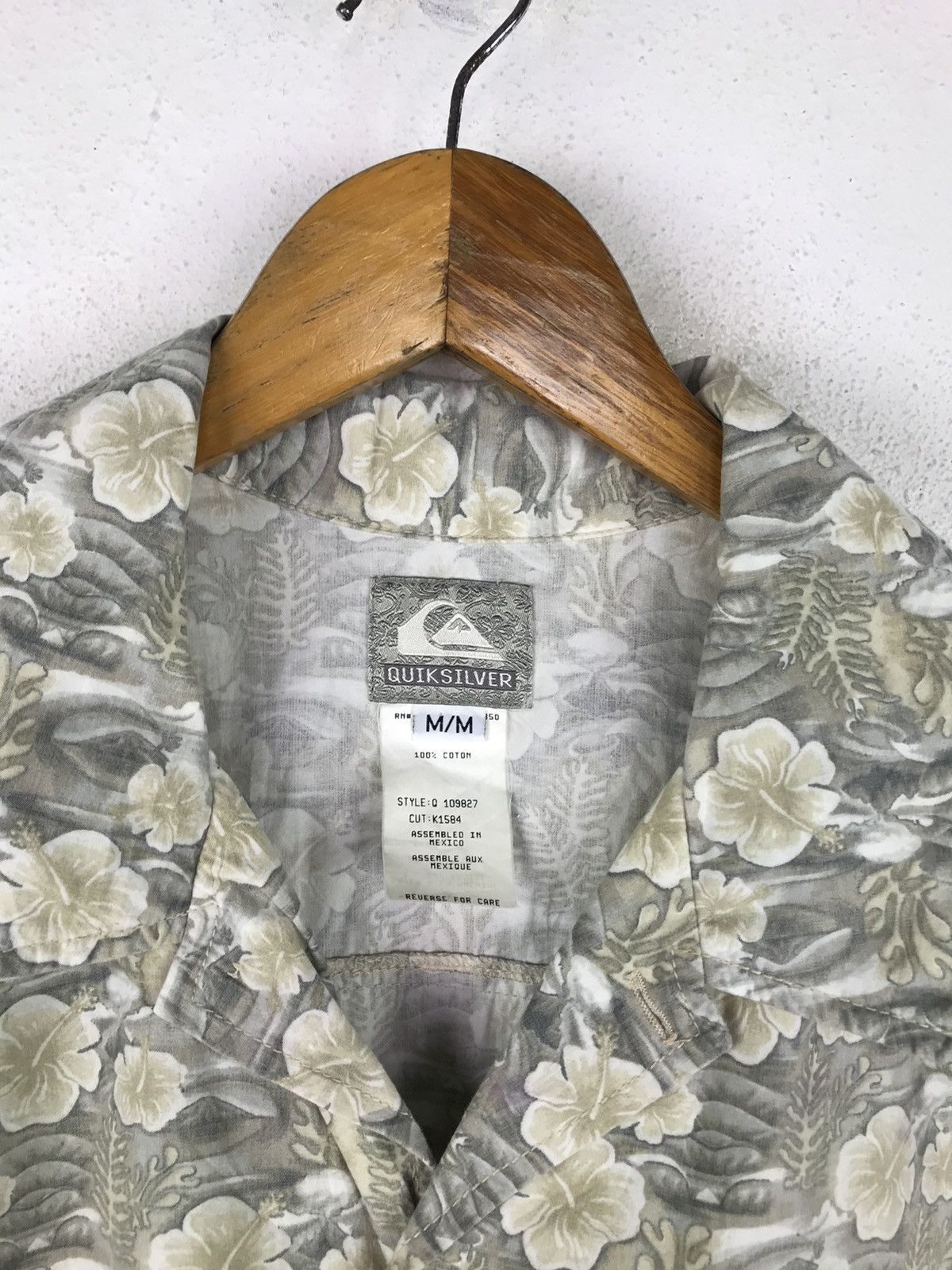 Quicksilver Vintage Quiksilver Hawaiian Floral Shirt - 90s Surf Style Size US M / EU 48-50 / 2 - 6 Thumbnail
