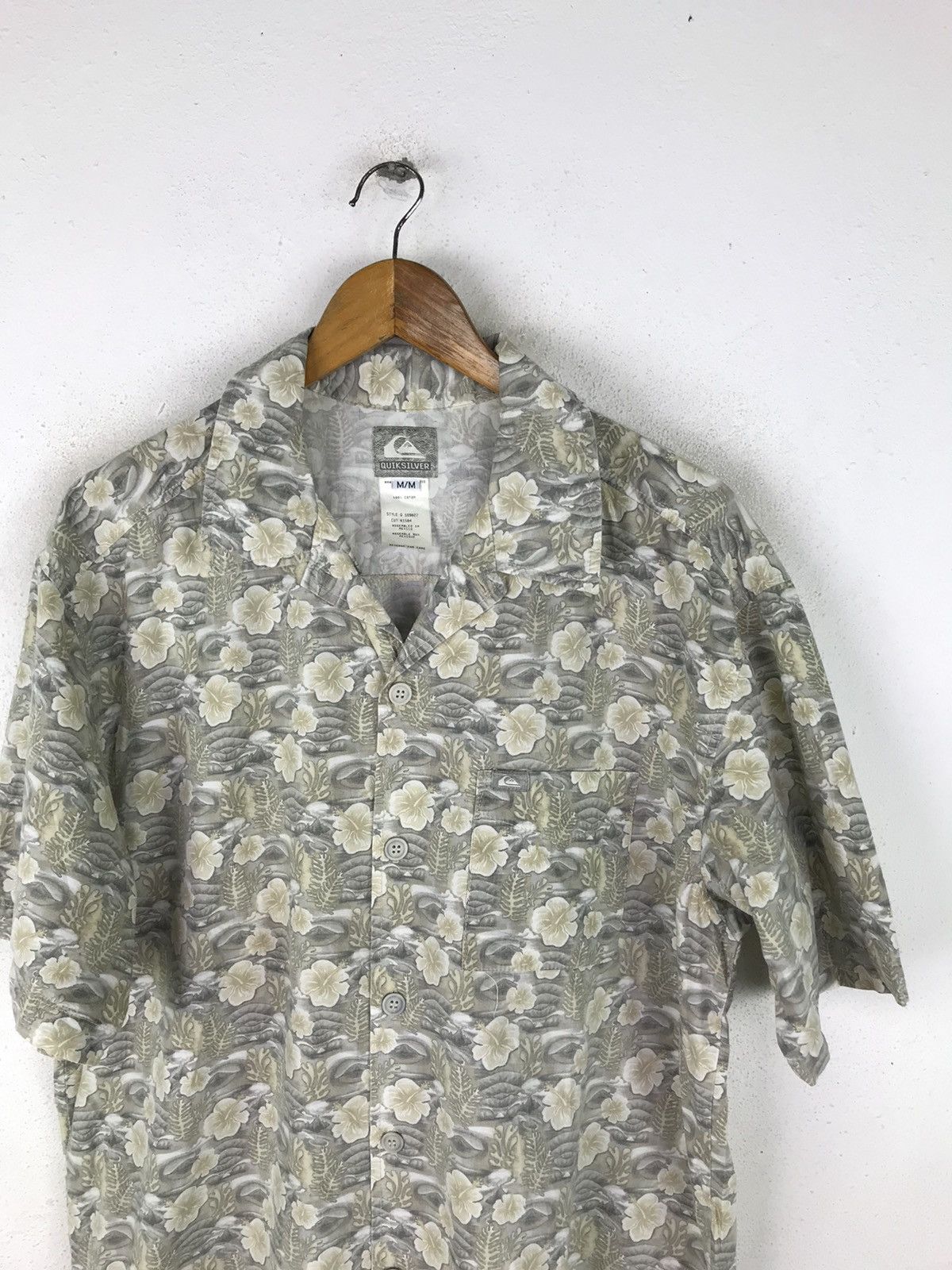 Quicksilver Vintage Quiksilver Hawaiian Floral Shirt - 90s Surf Style Size US M / EU 48-50 / 2 - 5 Thumbnail