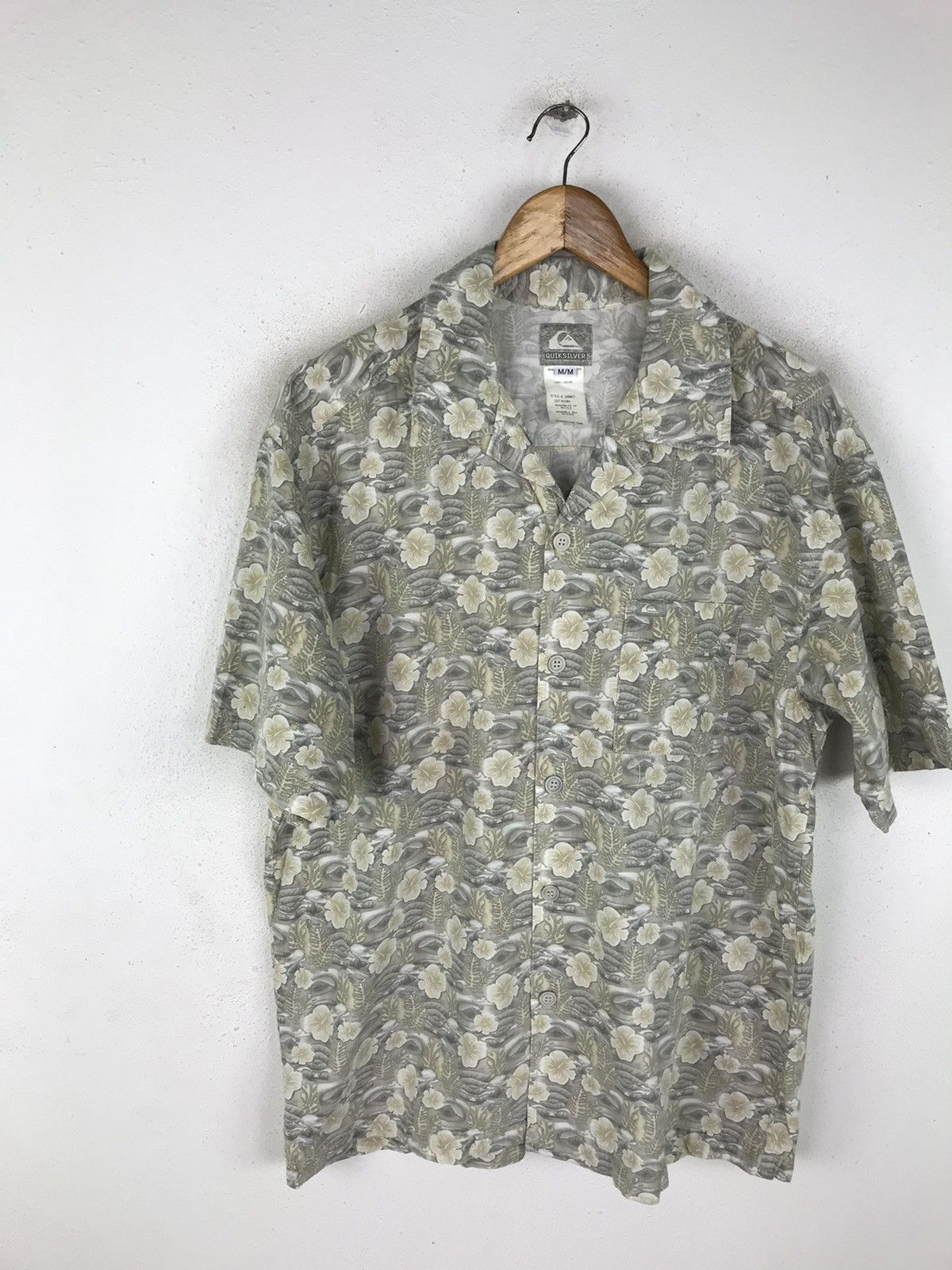 Quicksilver Vintage Quiksilver Hawaiian Floral Shirt - 90s Surf Style Size US M / EU 48-50 / 2 - 4 Thumbnail