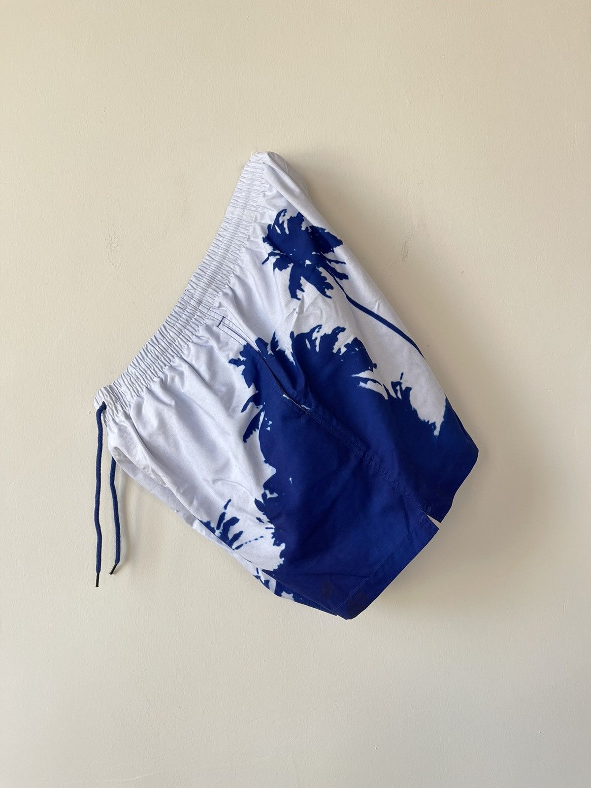 Dries Van Noten Dries Van Noten x Len Lye white palm tree shorts Size US 30 / EU 46 - 7 Thumbnail