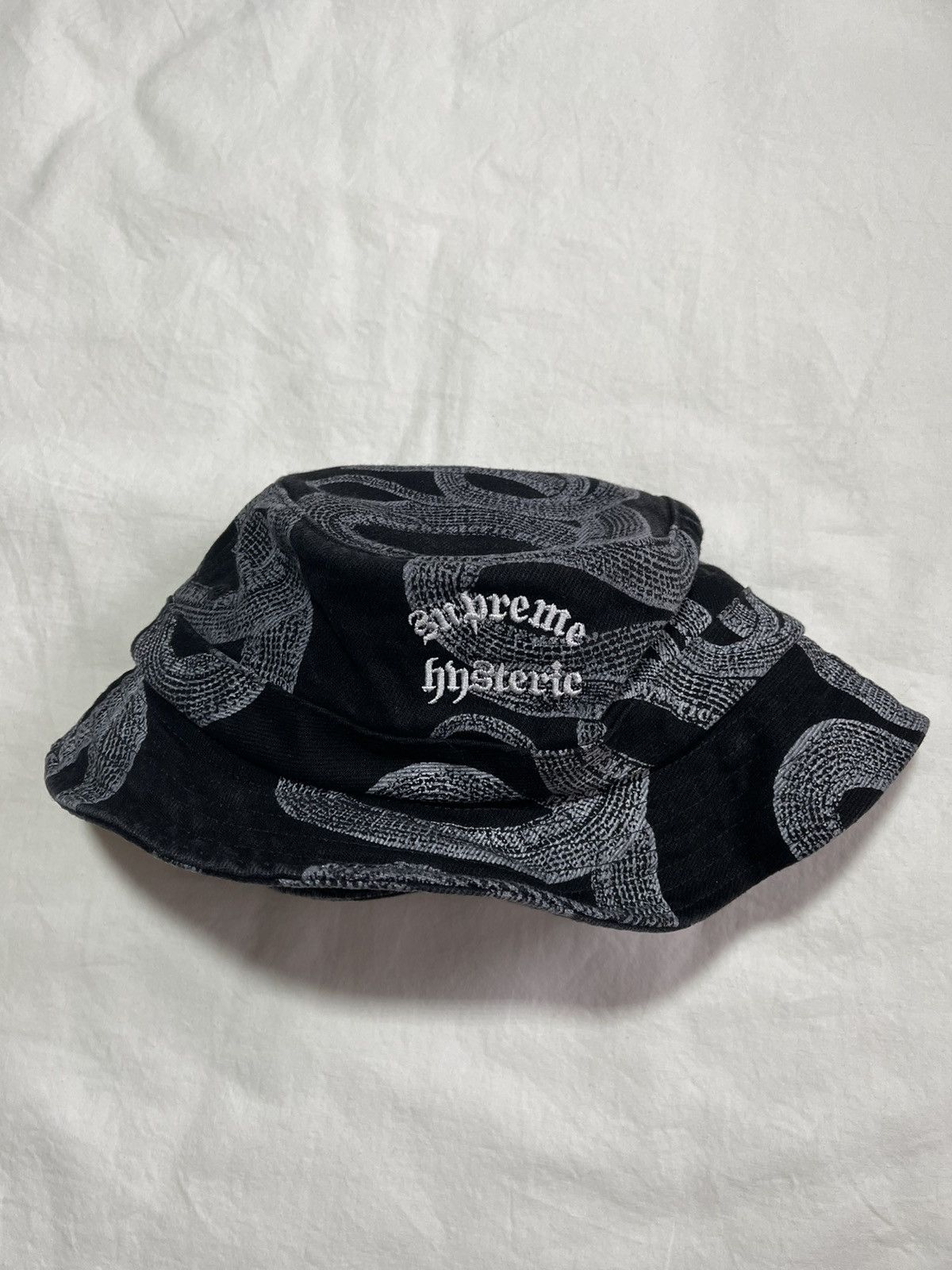 Hysteric Glamour × Supreme Snake denim crusher bucket hat size: S/M |  Grailed