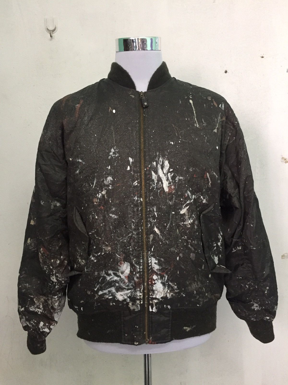 Japanese Brand Trashed Custom Over Painted Bomber Jacket Size US L / EU 52-54 / 3 - 1 Thumbnail