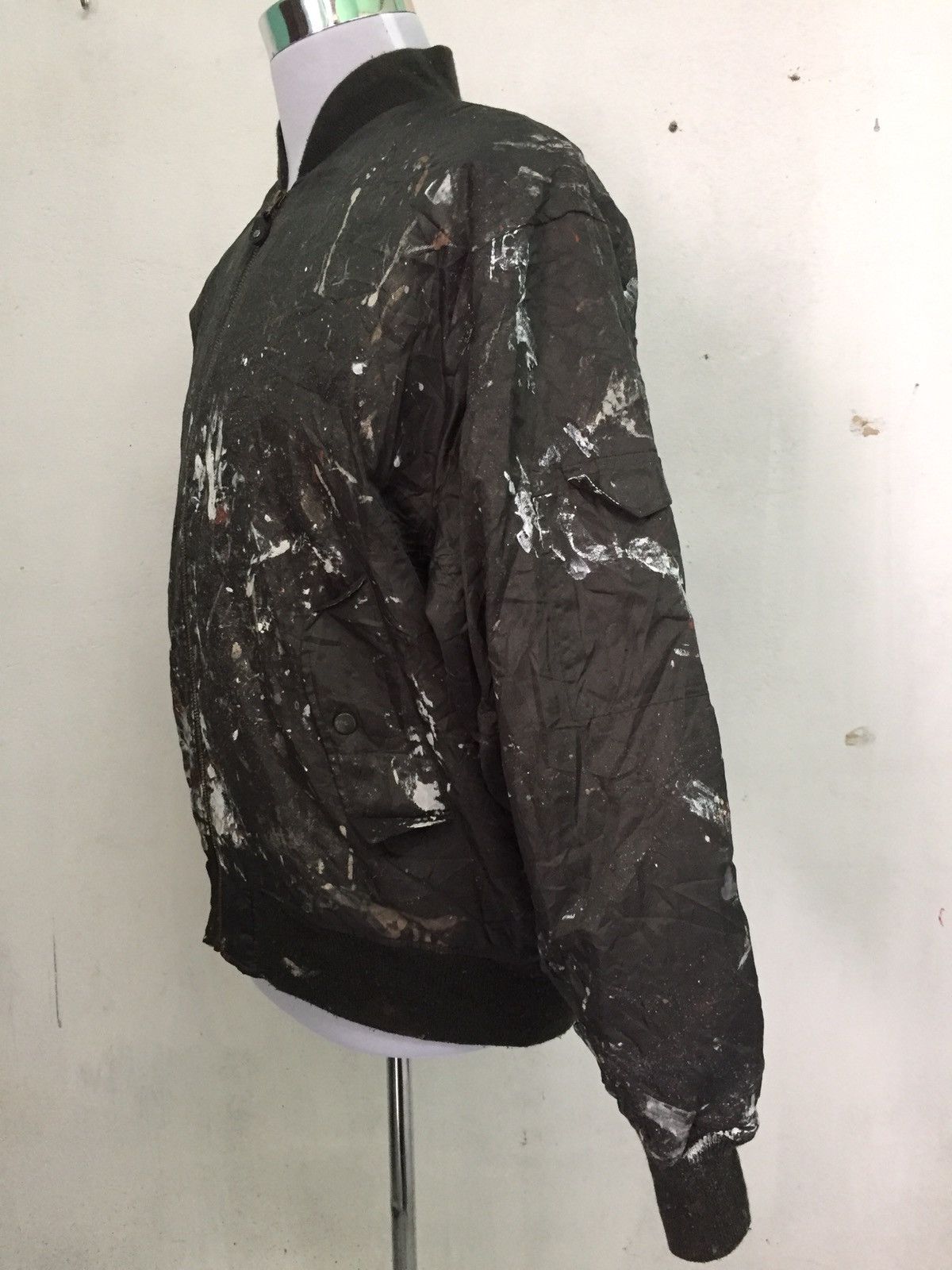 Japanese Brand Trashed Custom Over Painted Bomber Jacket Size US L / EU 52-54 / 3 - 2 Thumbnail