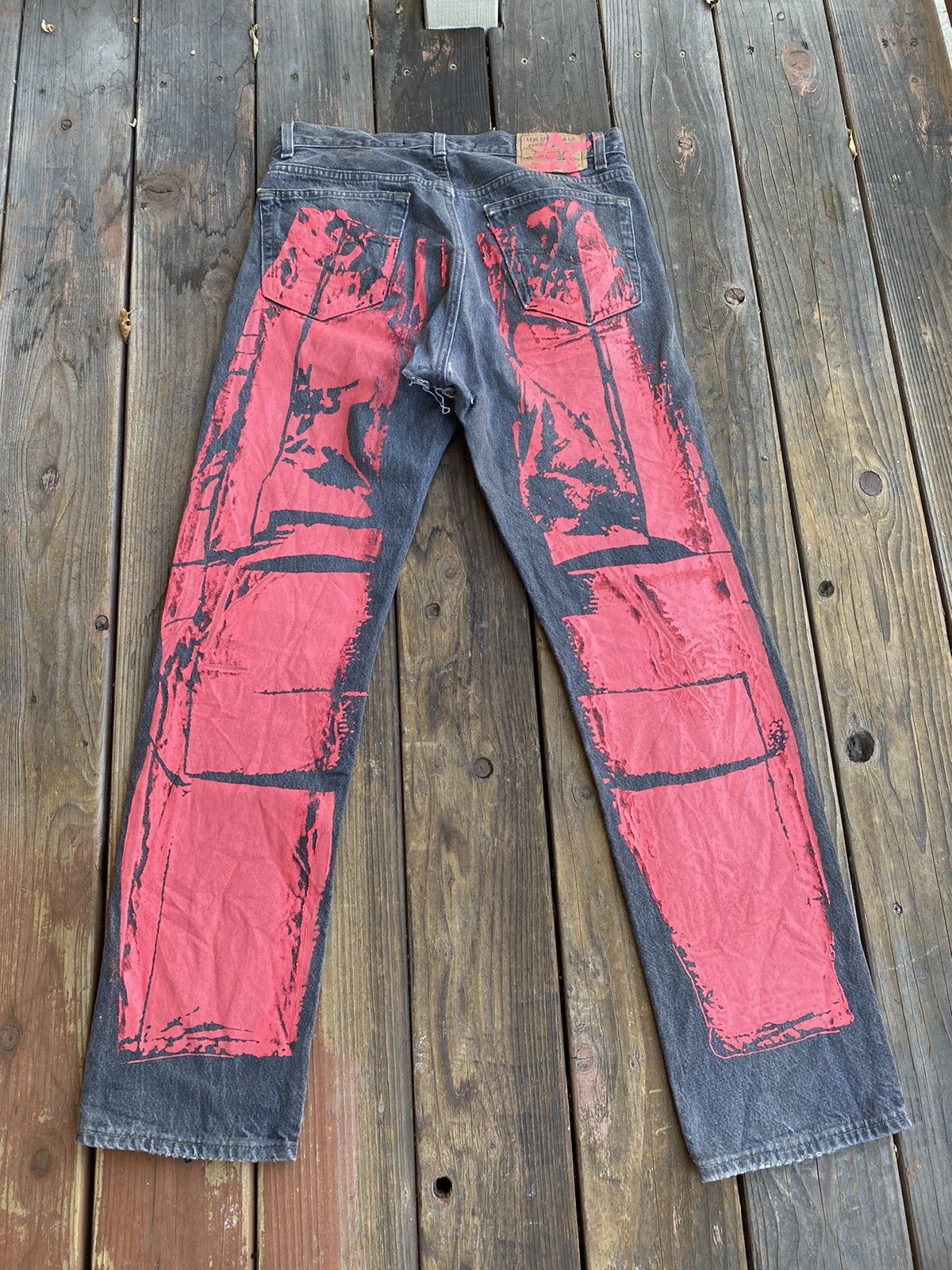 Levi's × Sp5der × Young Thug *RARE* Spider Worldwide x Levi’s P*NK Painted 501 Jeans Size US 32 / EU 48 - 2 Thumbnail