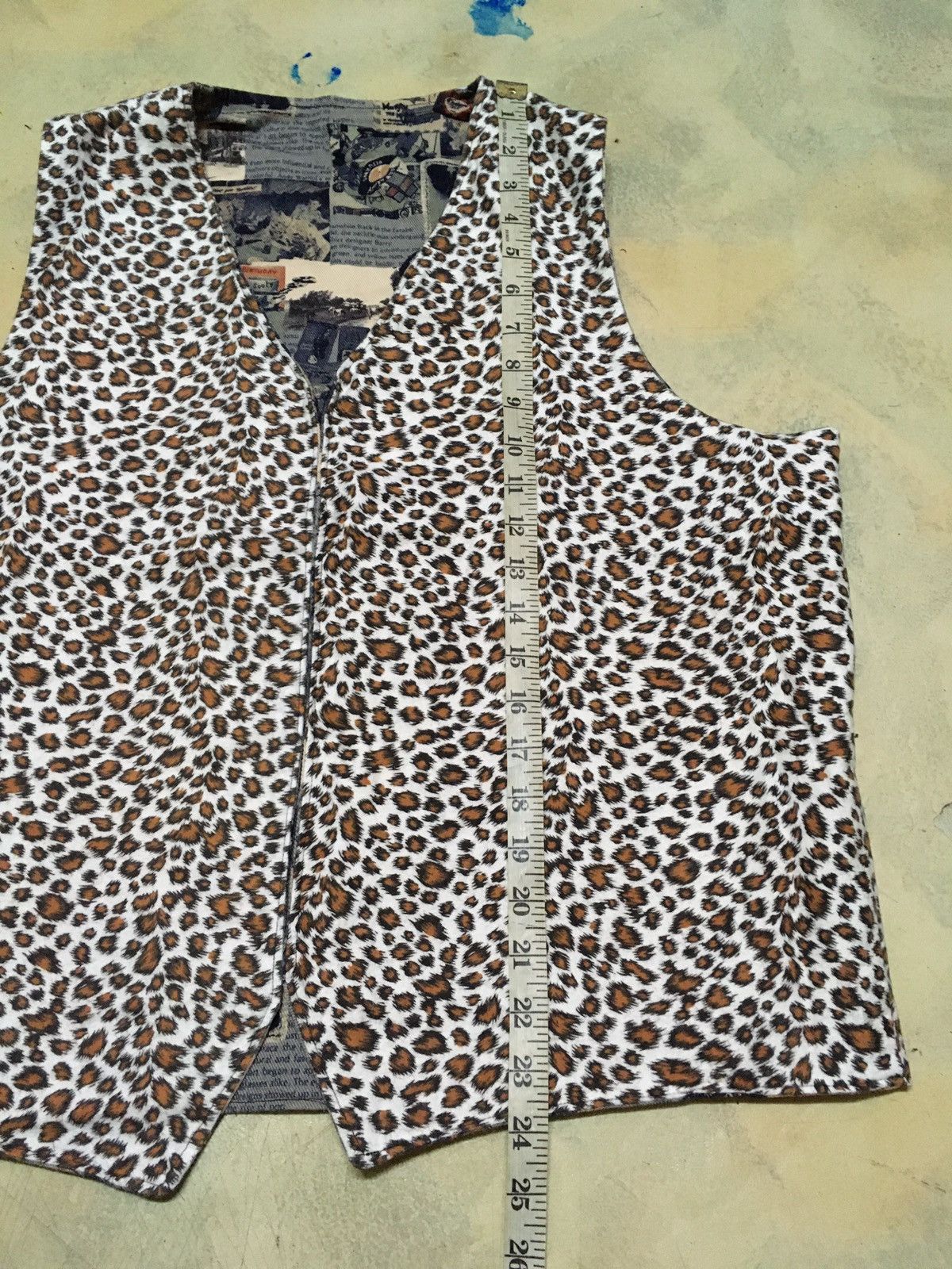 Japanese Brand Japanese Brand Reversible Vest Leopard/ News Print Size US M / EU 48-50 / 2 - 5 Thumbnail