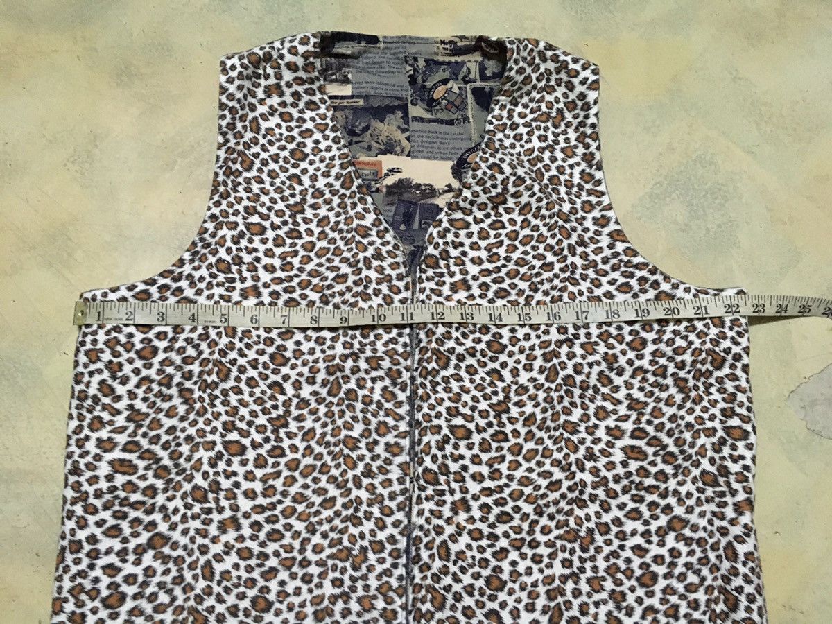 Japanese Brand Japanese Brand Reversible Vest Leopard/ News Print Size US M / EU 48-50 / 2 - 3 Thumbnail