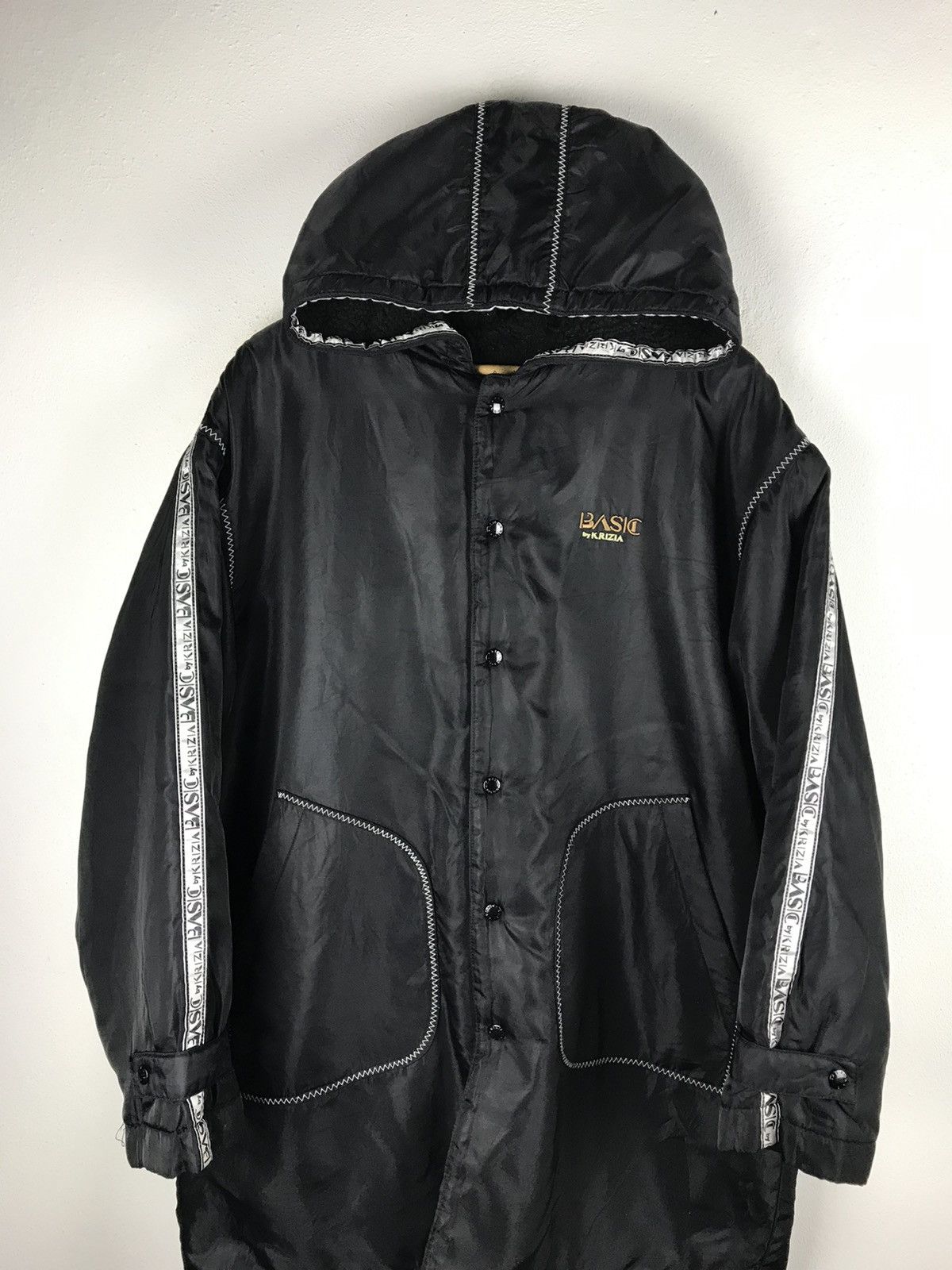 Krizia Uomo Vintage BASIC by Krizia Black Hooded Windbreaker Jacket 90s Size US L / EU 52-54 / 3 - 7 Thumbnail