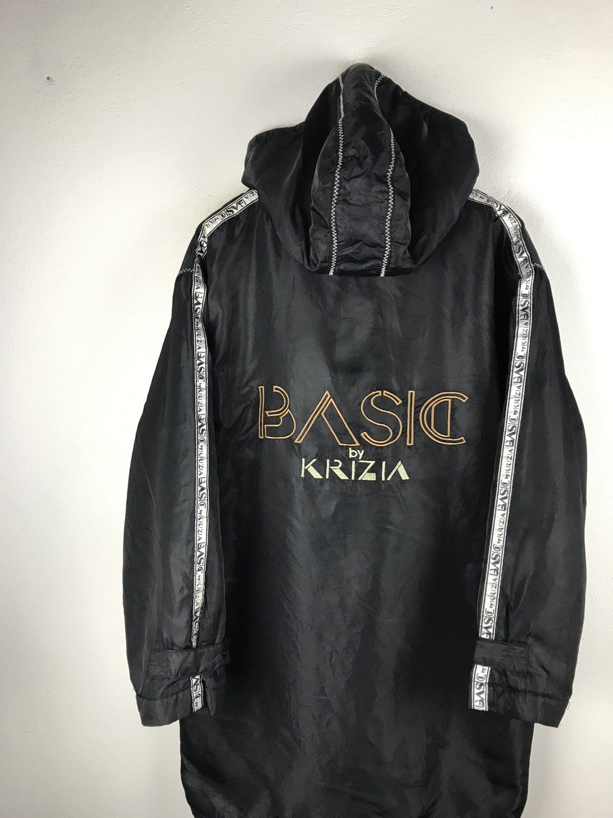 Krizia Uomo Vintage BASIC by Krizia Black Hooded Windbreaker Jacket 90s Size US L / EU 52-54 / 3 - 3 Thumbnail