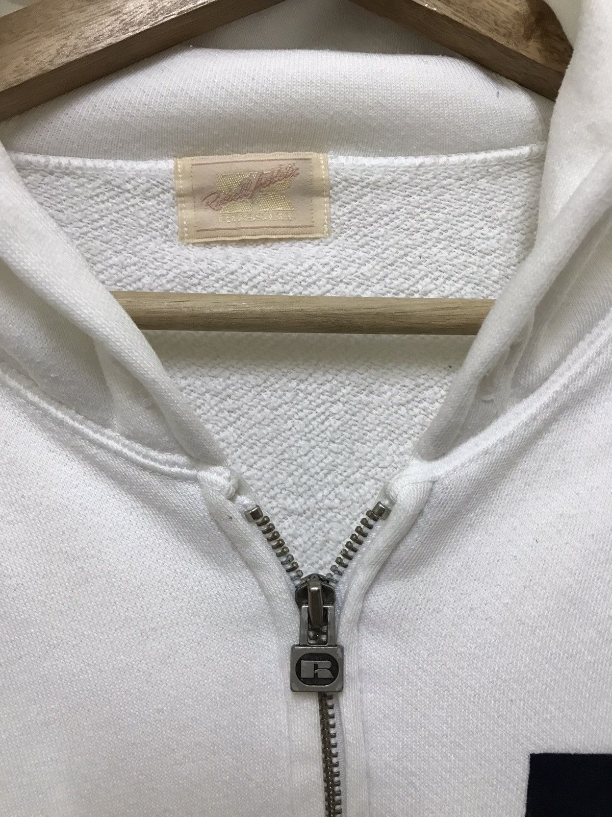 Russell Athletic × Vintage Vintage Russell Athletic X Mizuno Hoodie Small Logo Size US M / EU 48-50 / 2 - 10 Thumbnail