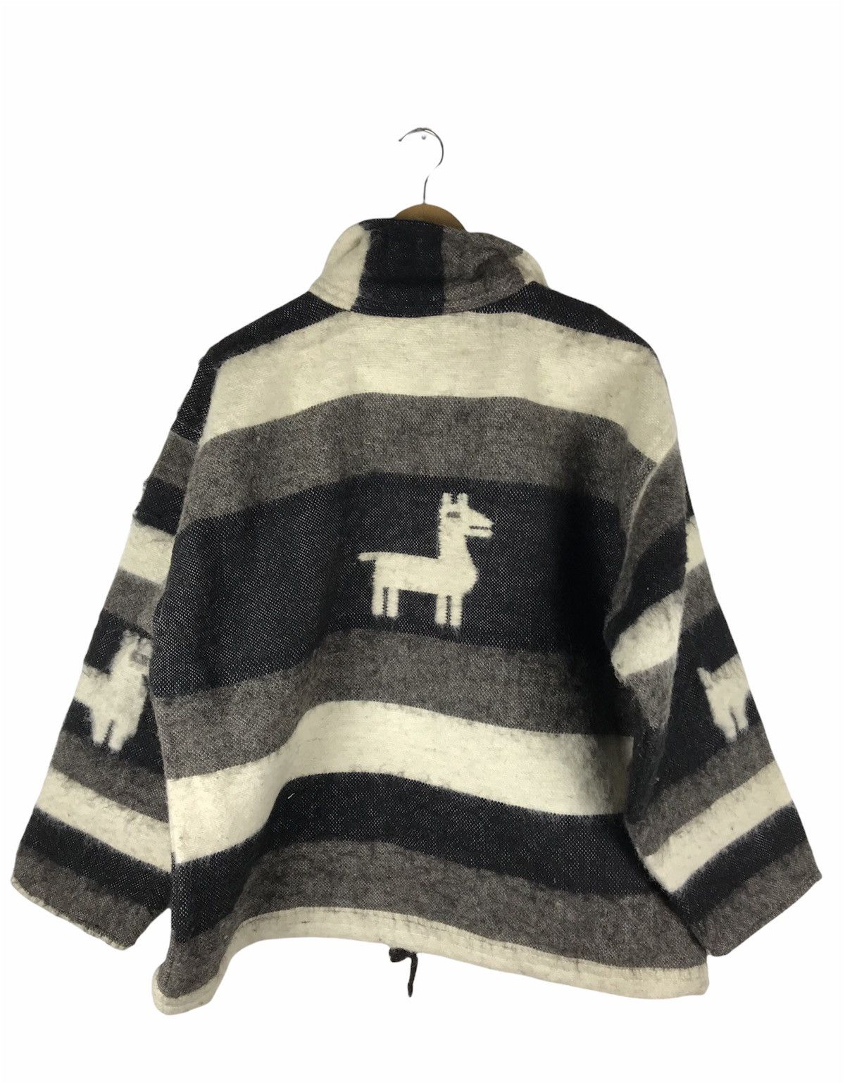 Handmade VINTAGE HANDMADE WOOL JACKET ECUADORIAN COLLECTION Size US L / EU 52-54 / 3 - 2 Thumbnail