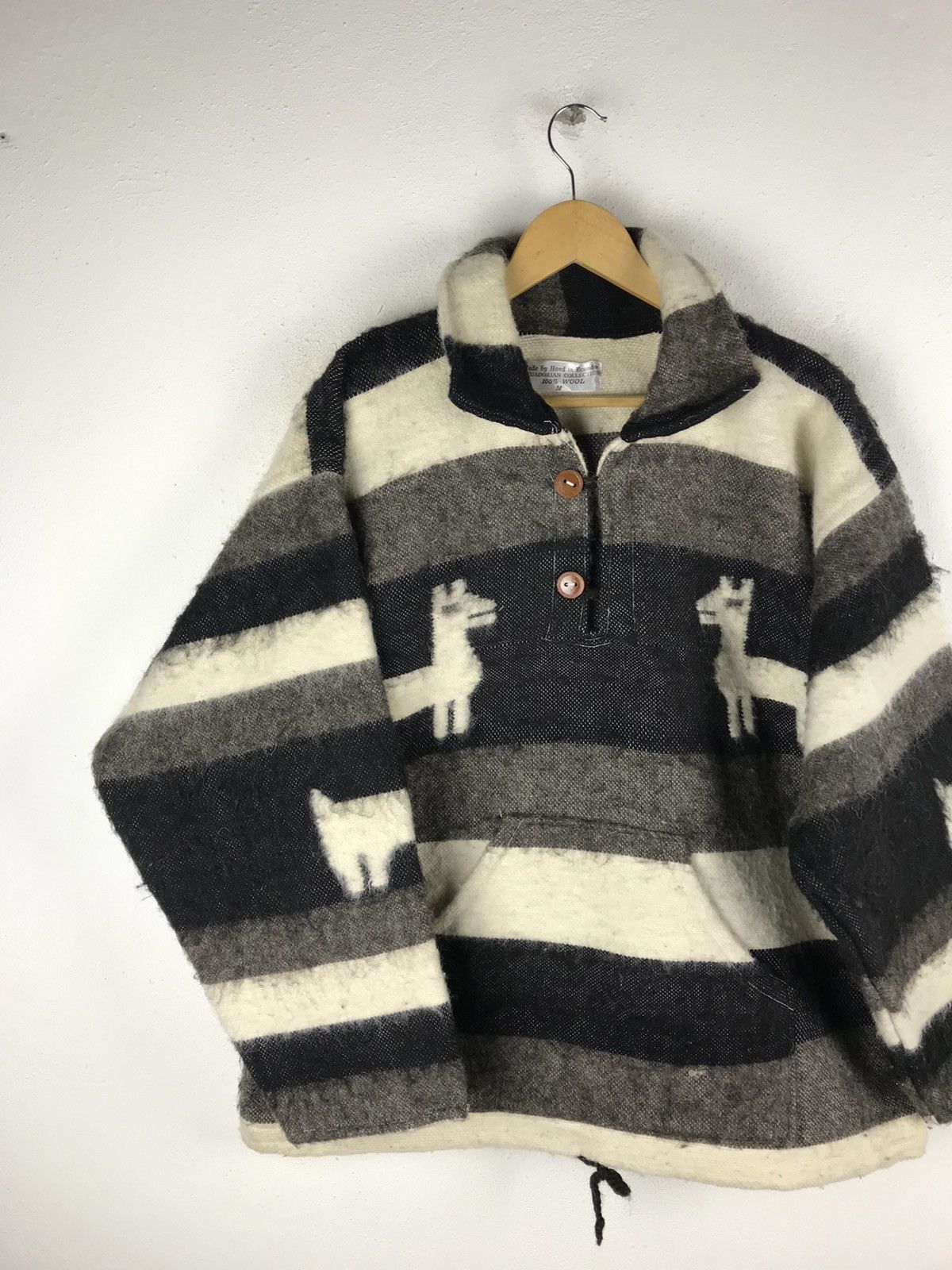 Handmade VINTAGE HANDMADE WOOL JACKET ECUADORIAN COLLECTION Size US L / EU 52-54 / 3 - 4 Thumbnail