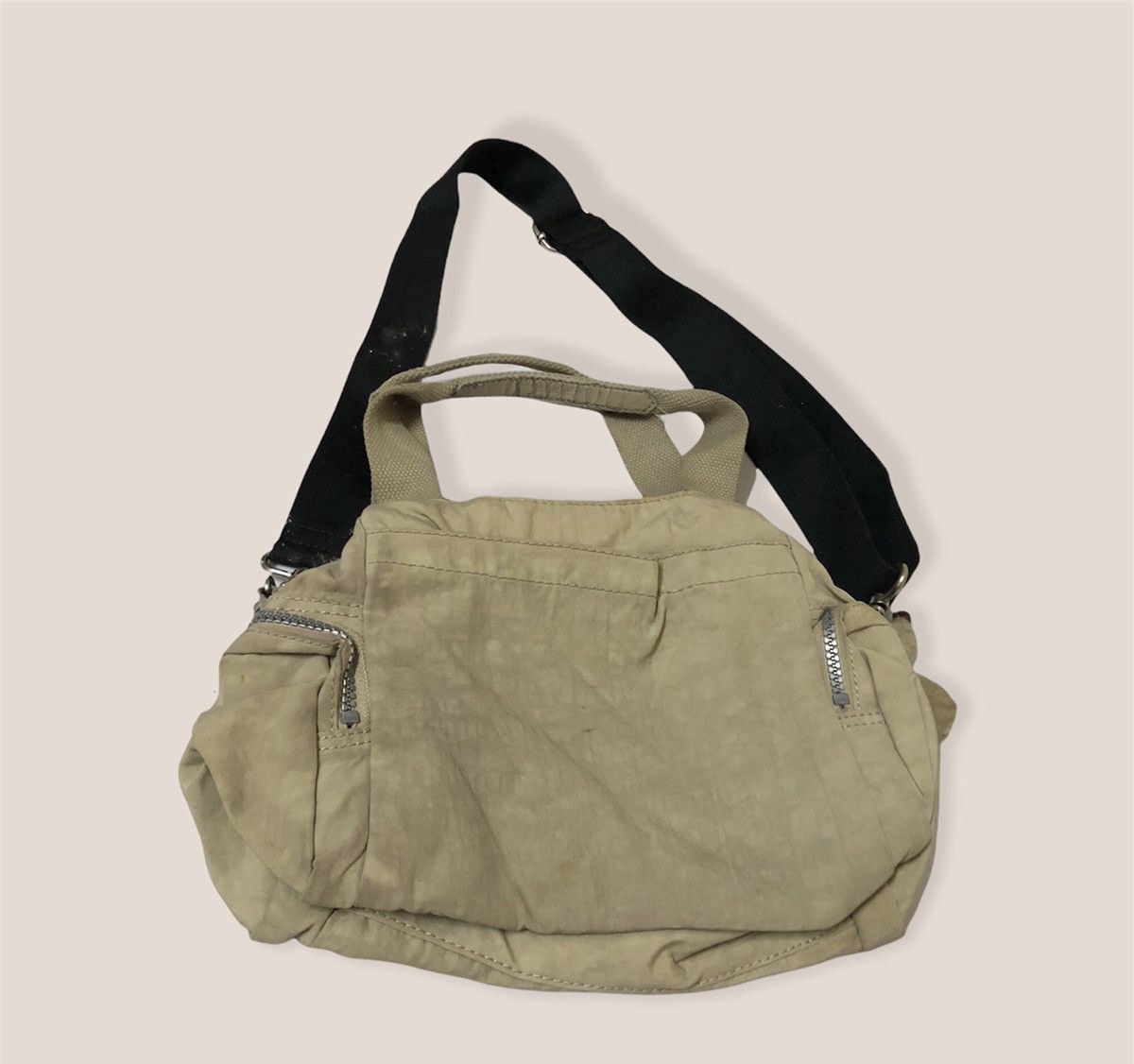 Designer × Vintage Multi Pocket Slingbag By Kipling Size ONE SIZE - 2 Thumbnail