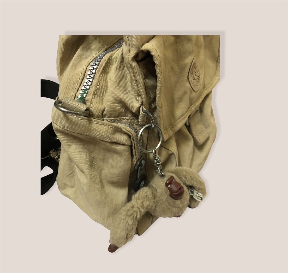 Designer × Vintage Multi Pocket Slingbag By Kipling Size ONE SIZE - 10 Thumbnail