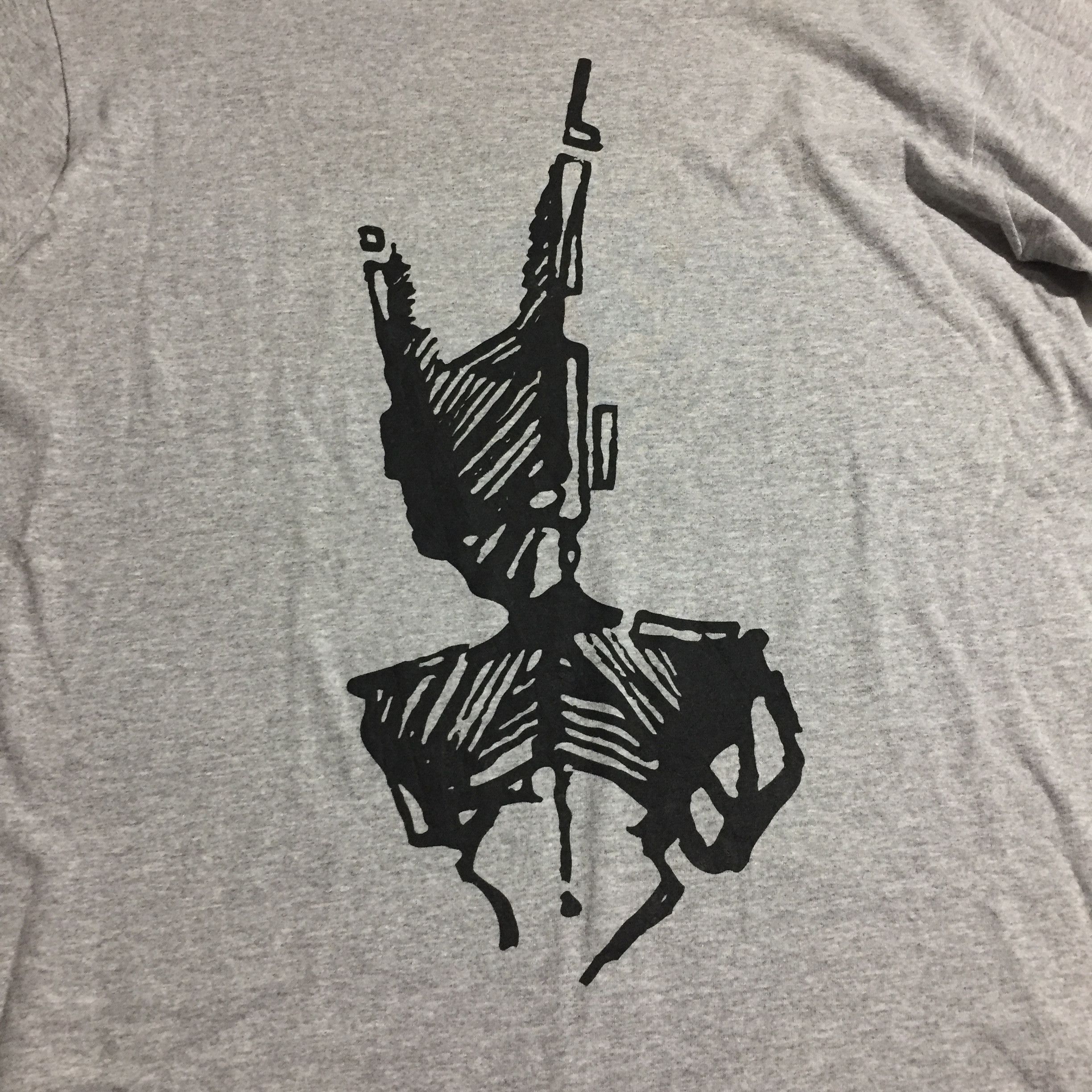 Supreme OG supreme x dondi robot tee rare s/s 2006 Size US L / EU 52-54 / 3 - 4 Thumbnail